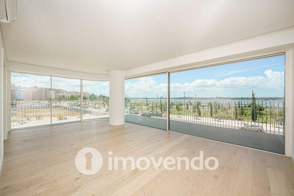 Apartamento T3 em Barreiro, Verderena com 117 m<sup>2</sup> por 695.000