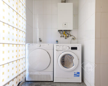 Apartamento T3 com garagem, inserido em condomínio, em Ermesinde