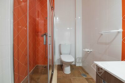 Apartamento T5 Duplex remodelado, com garagem, em Outeiro da Cabeça
