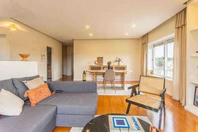 Apartamento T3 exclusivo, com garagem e vistas mar, em Vila do Conde