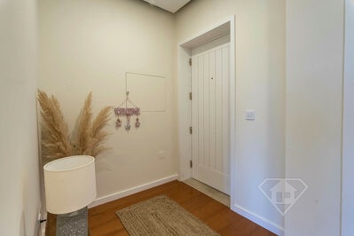 Apartamento T3 exclusivo, com garagem e vistas mar, em Vila do Conde
