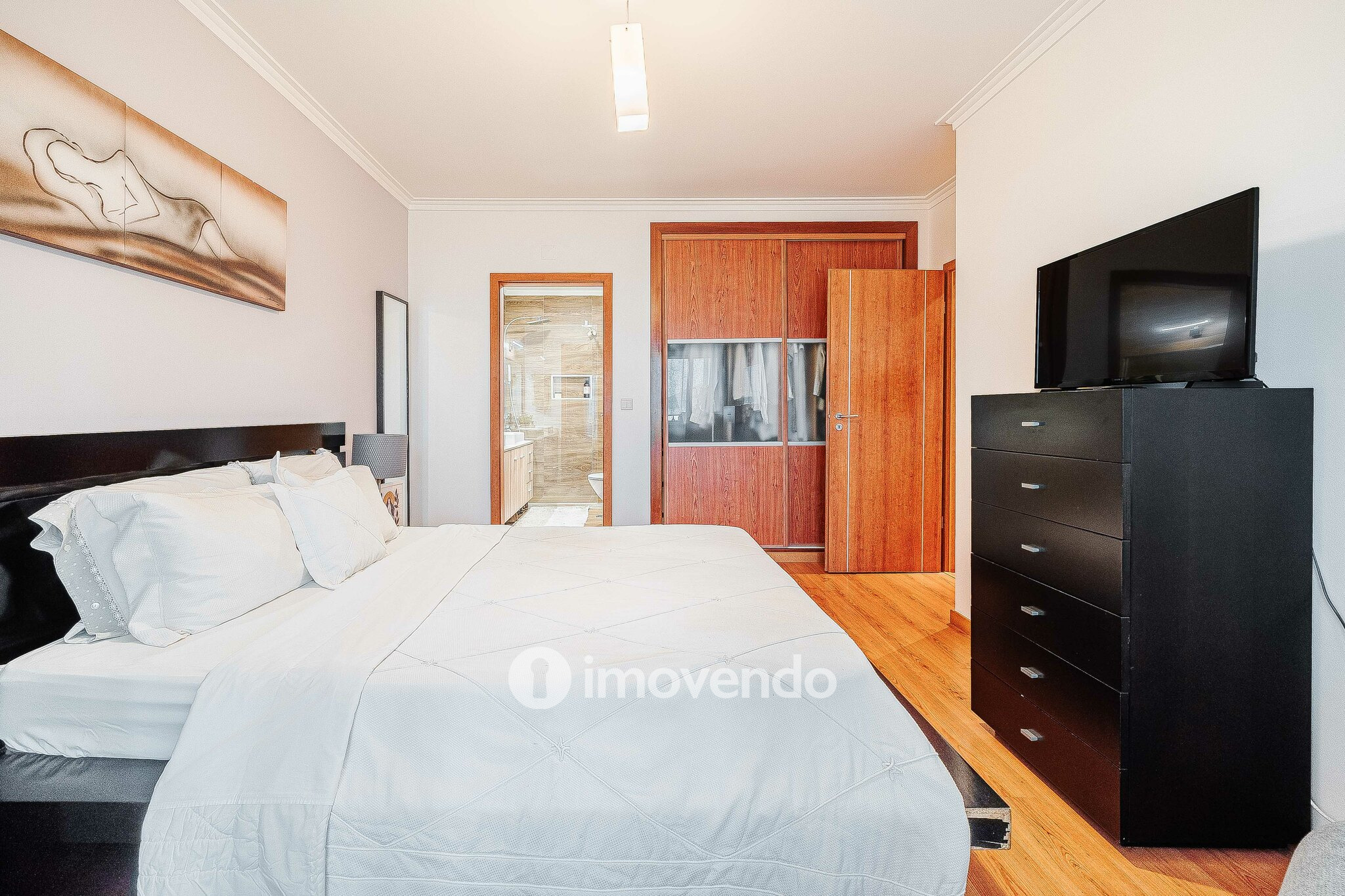 Apartamento T3, com estacionamento, em São Domingos de Rana