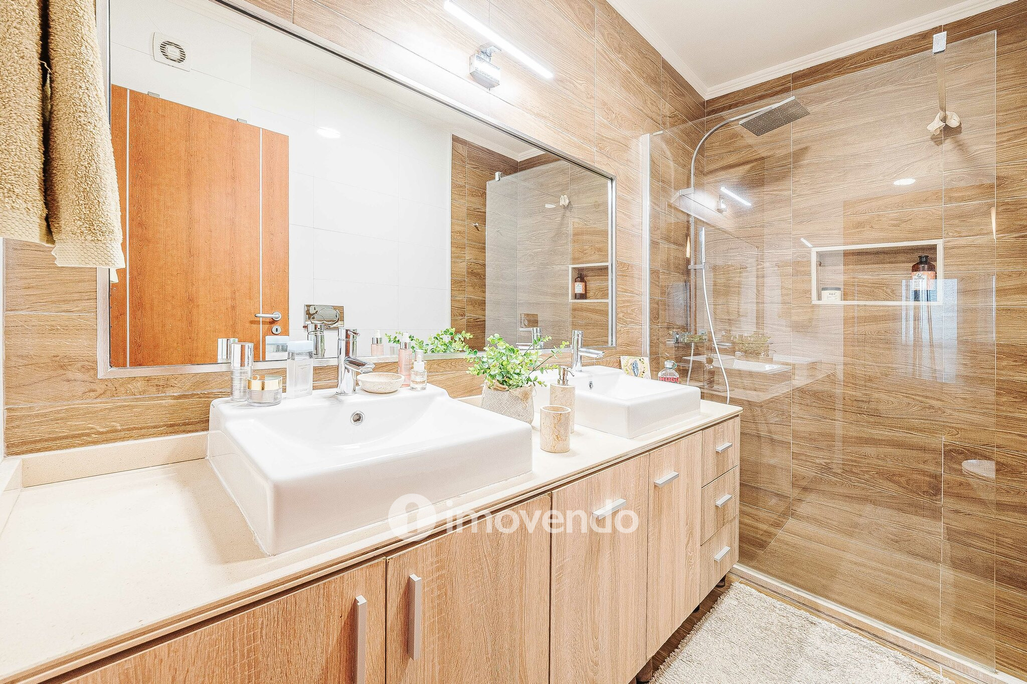 Apartamento T3, com estacionamento, em São Domingos de Rana