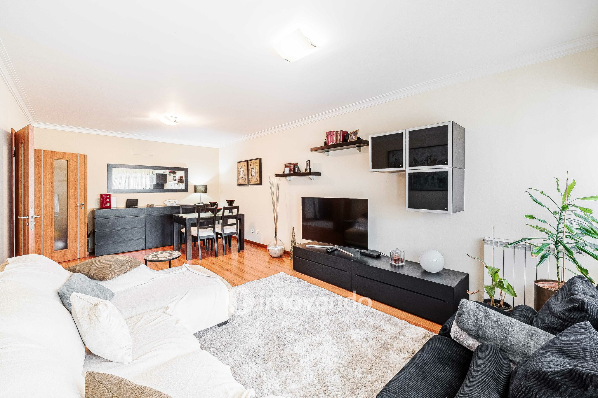 Apartamento T3, com estacionamento, em São Domingos de Rana