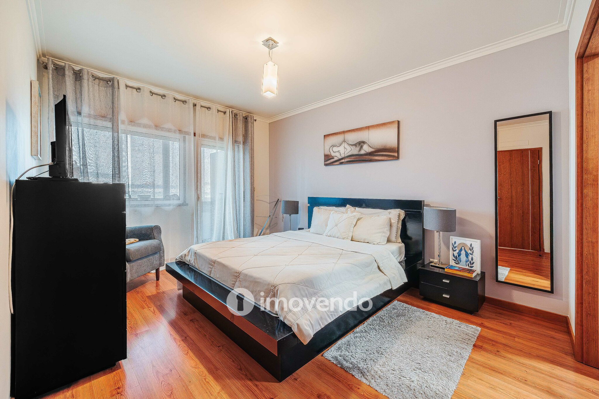 Apartamento T3, com estacionamento, em São Domingos de Rana