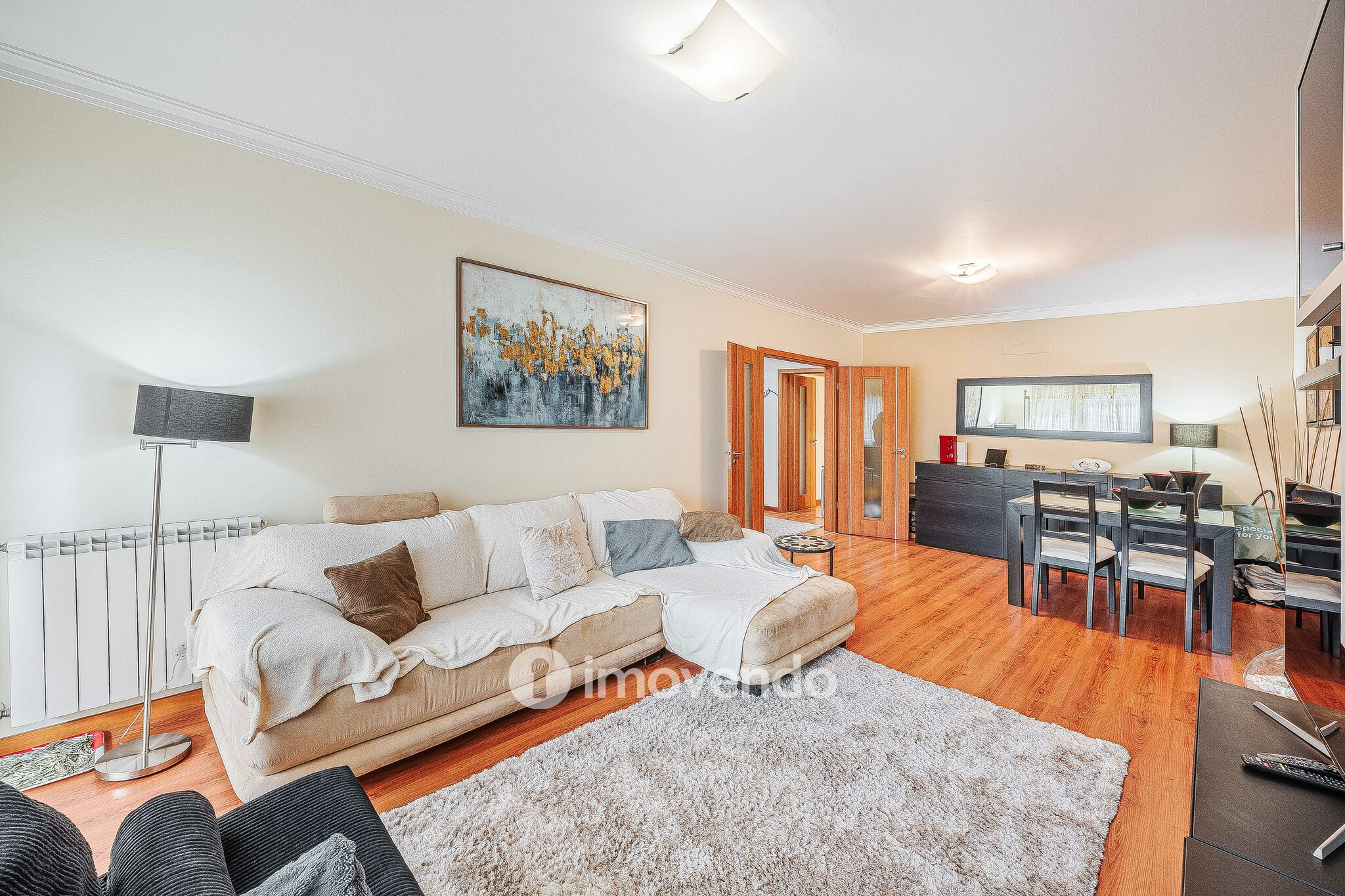 Apartamento T3, com estacionamento, em São Domingos de Rana