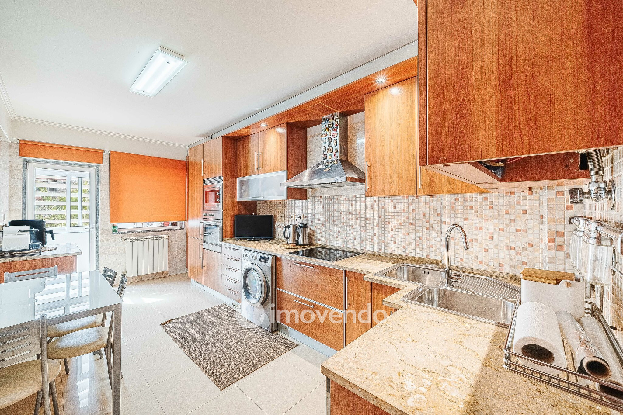 Apartamento T3, com estacionamento, em São Domingos de Rana