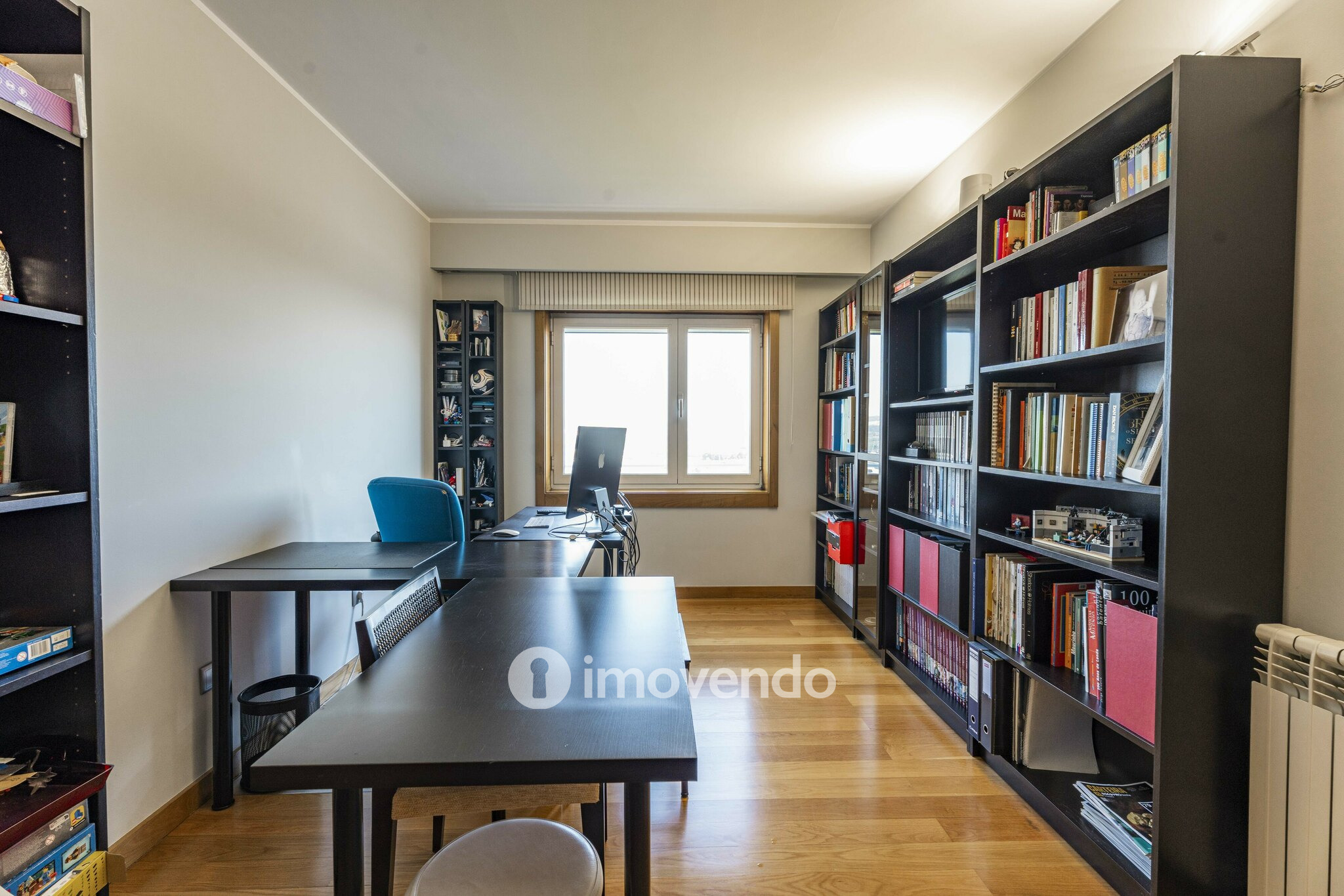 Apartamento T3 com áreas amplas e garagem, na Maia