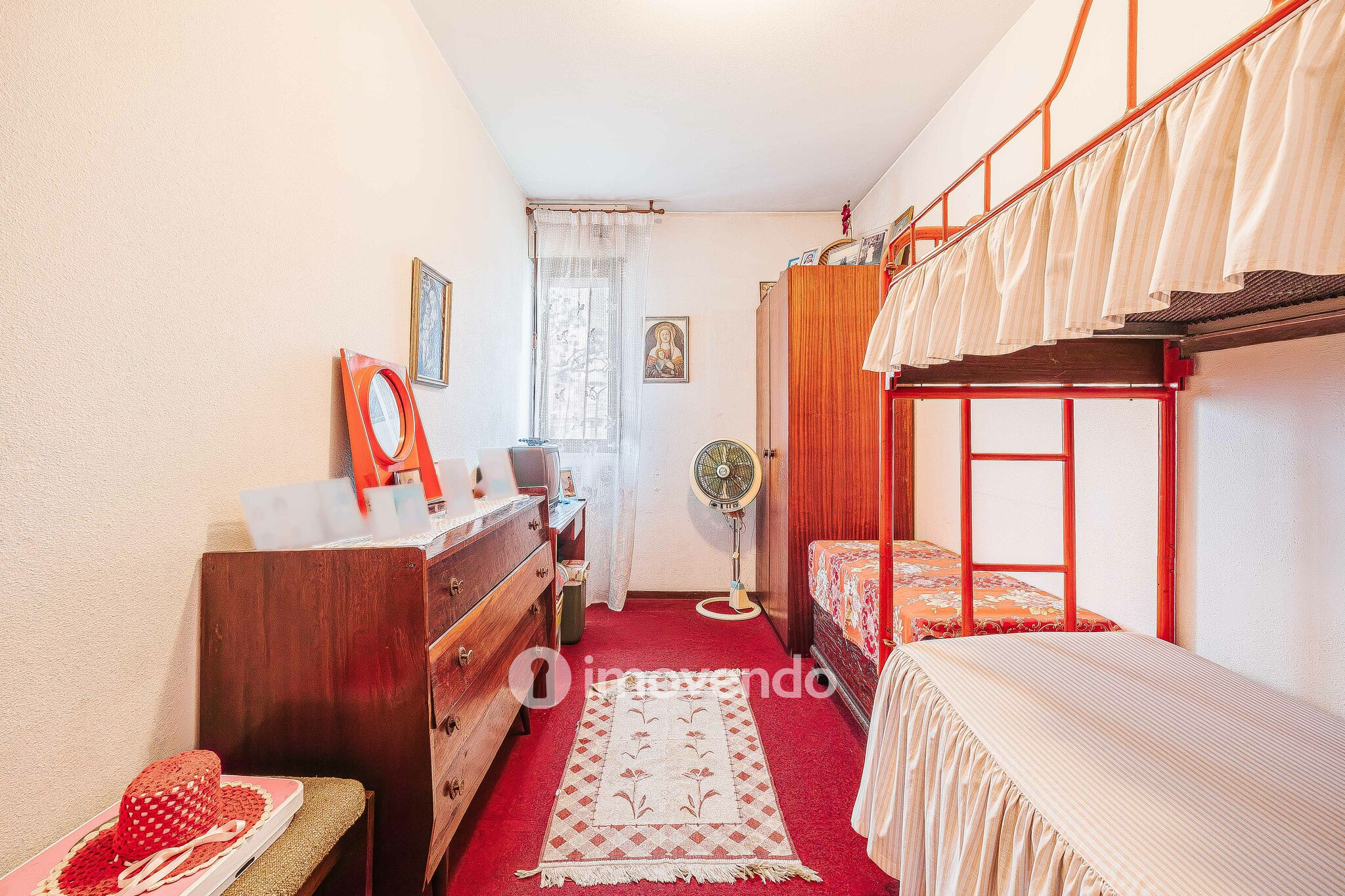 Apartamento T3 com arrecadação enorme, em Corroios