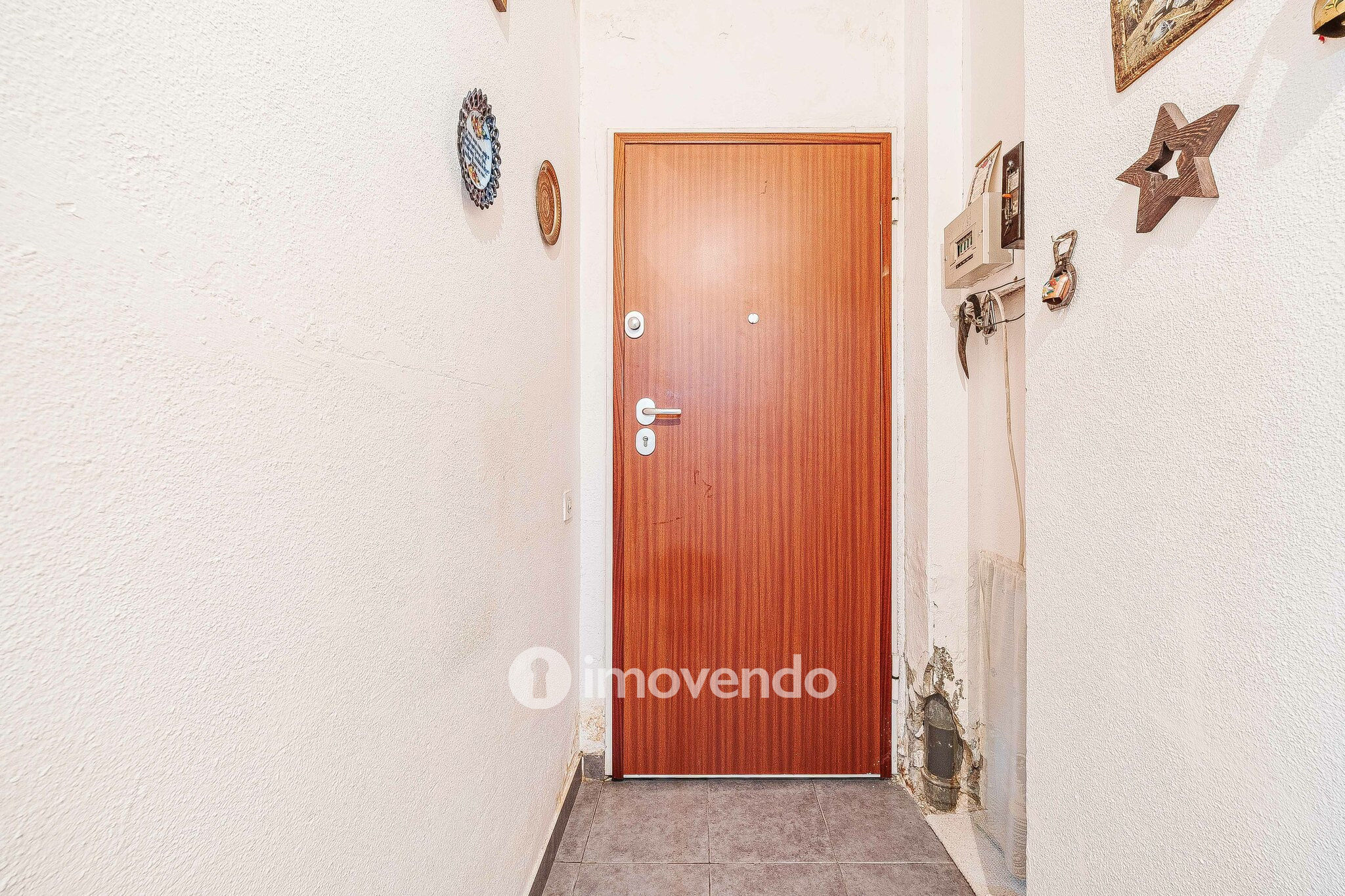 Apartamento T3 com arrecadação enorme, em Corroios