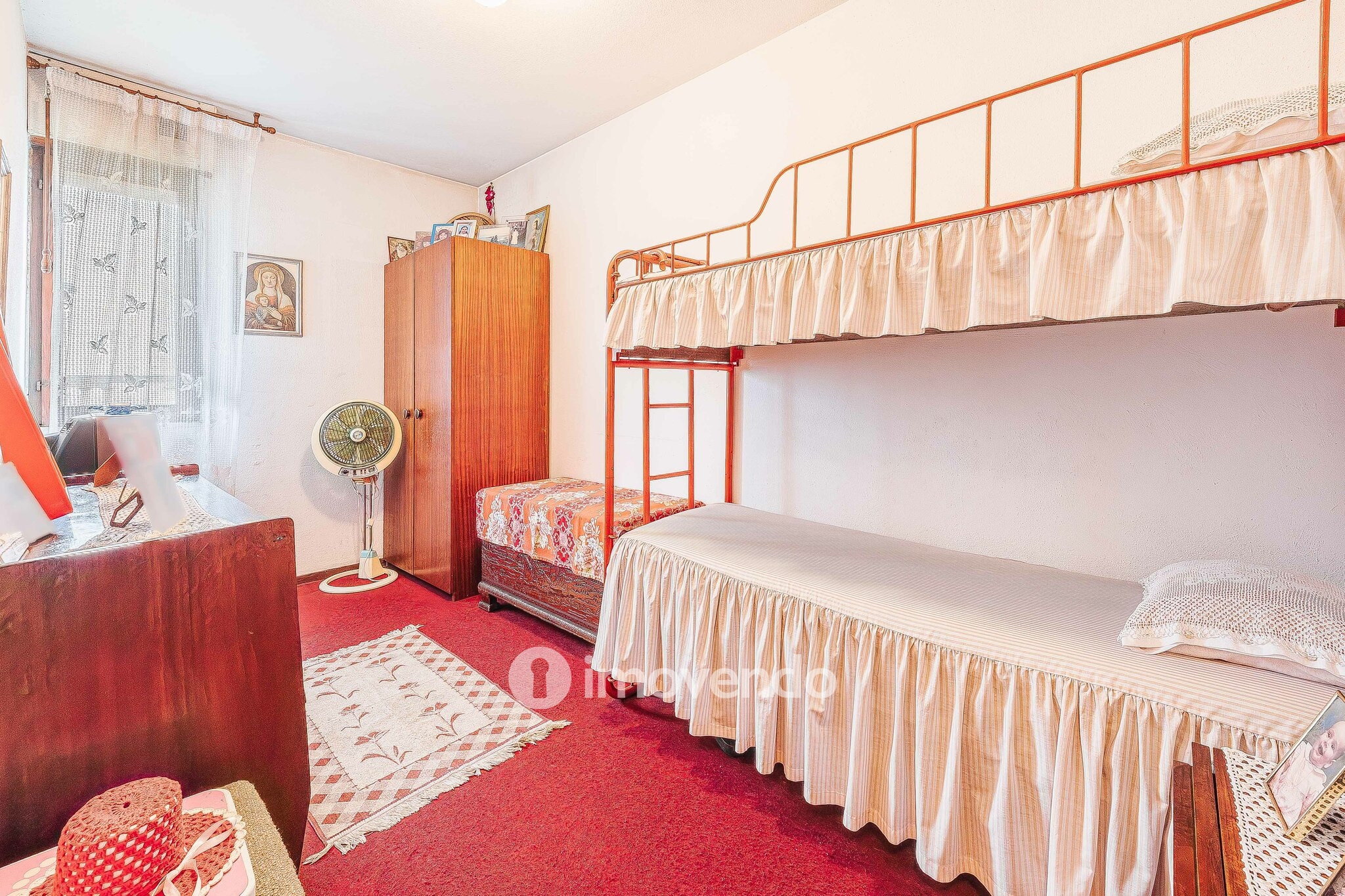 Apartamento T3 com arrecadação enorme, em Corroios