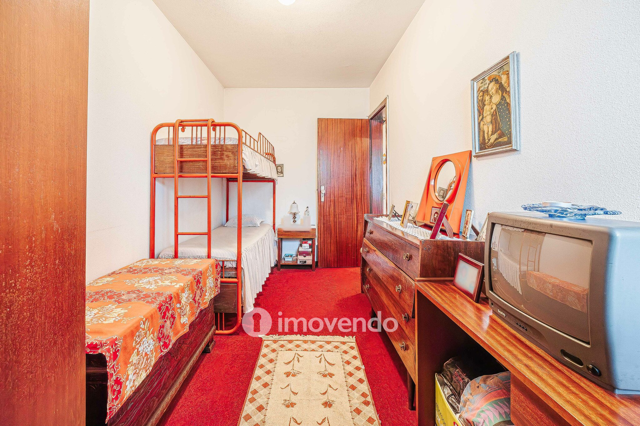 Apartamento T3 com arrecadação enorme, em Corroios