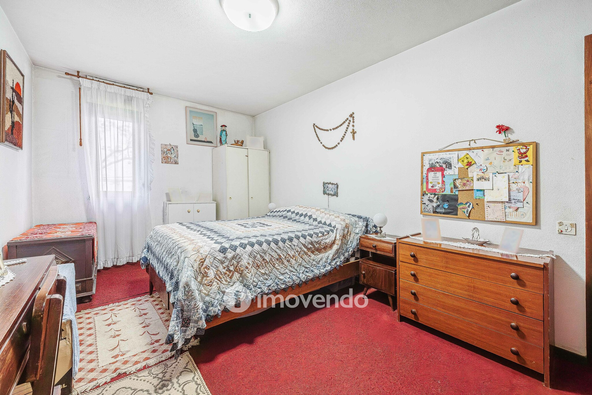 Apartamento T3 com arrecadação enorme, em Corroios