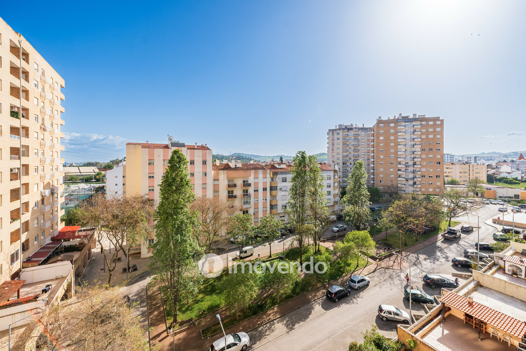 Apartamento T3 com áreas generosas e luz natural, no Carregado