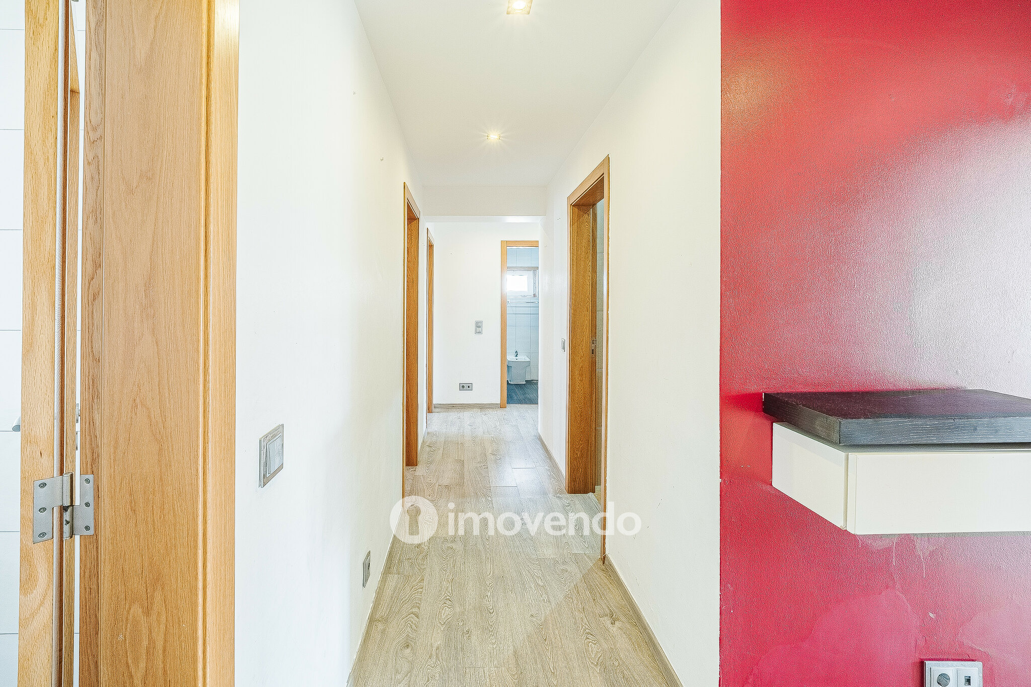 Apartamento T3 com áreas generosas e luz natural, no Carregado