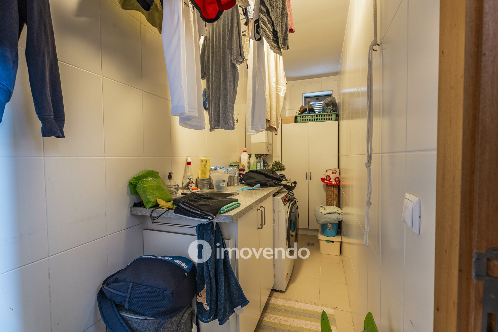 Moradia T3 moderna, com garagem e jardim, em Custóias, Porto