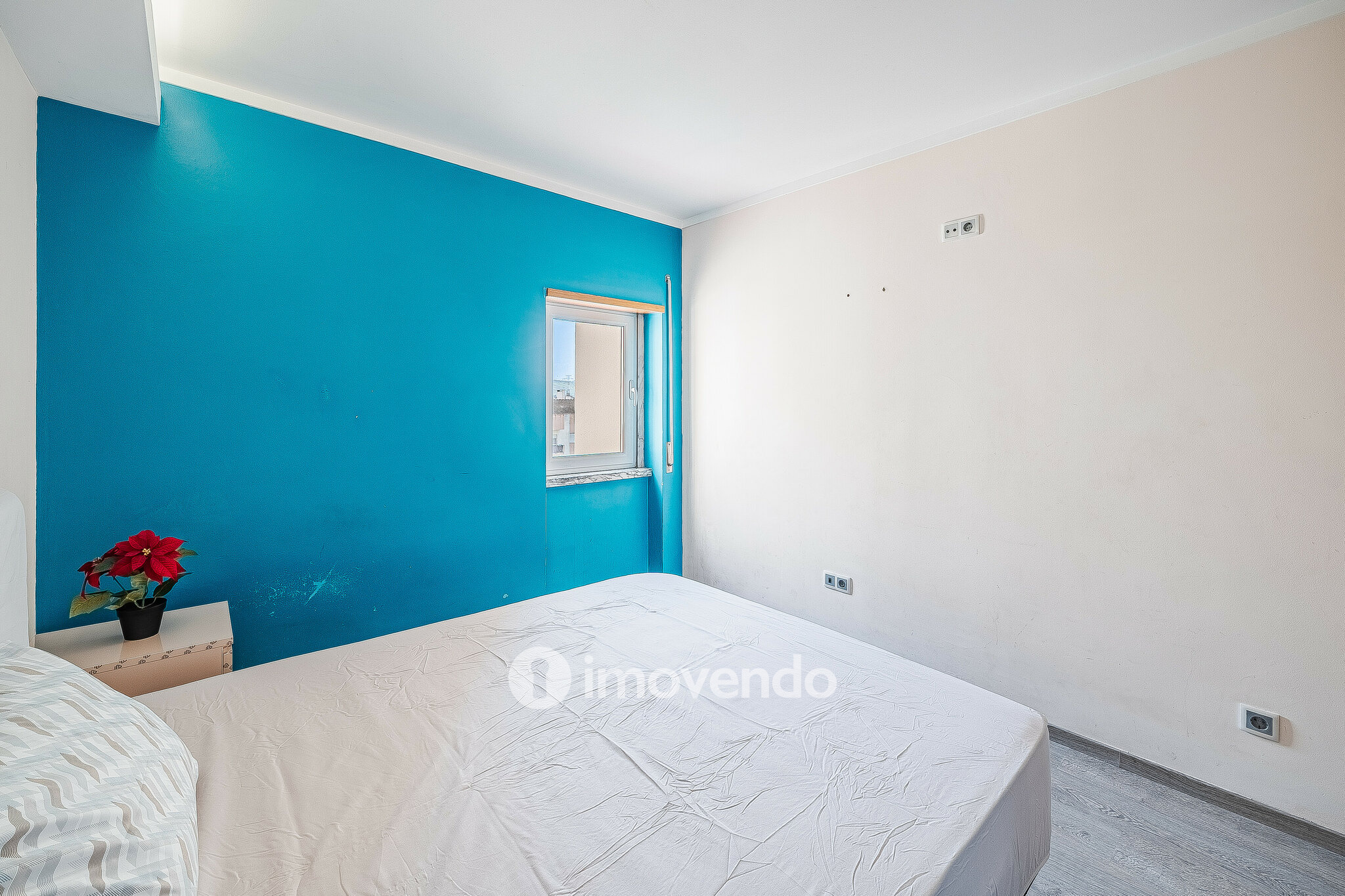 Apartamento T3 com áreas generosas e luz natural, no Carregado