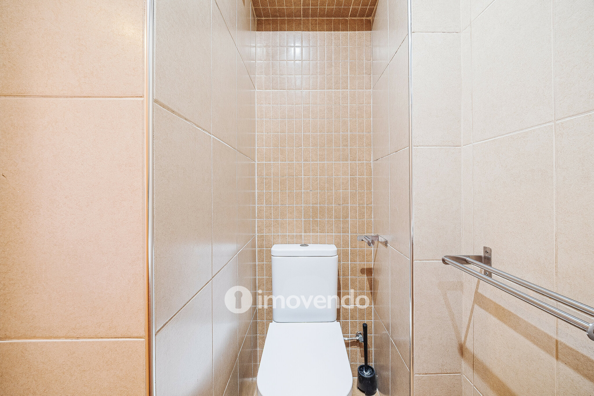 Apartamento T3 com áreas generosas e luz natural, no Carregado