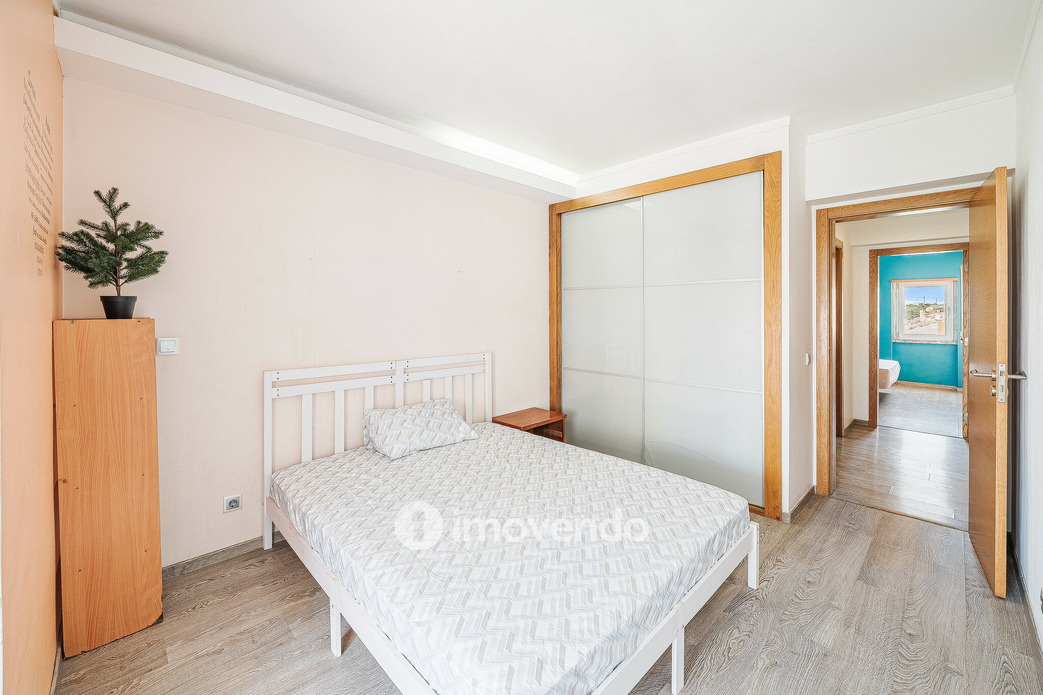 Apartamento T3 com áreas generosas e luz natural, no Carregado