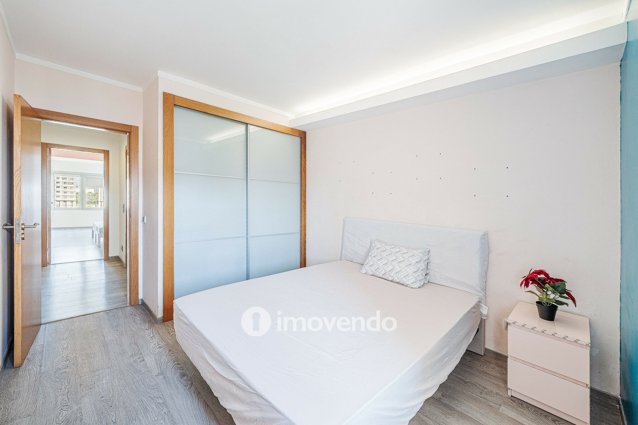 Apartamento T3 com áreas generosas e luz natural, no Carregado