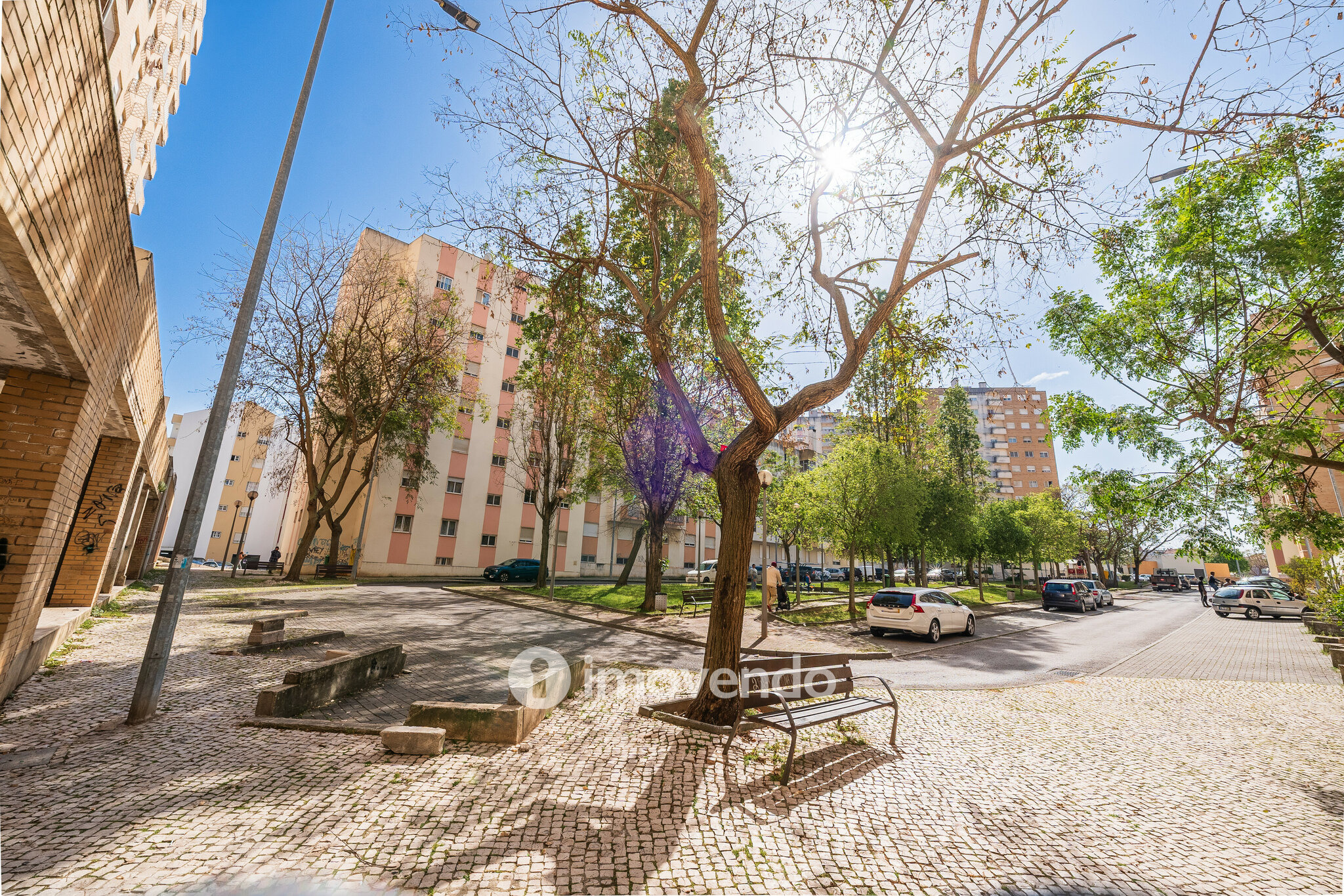 Apartamento T3 com áreas generosas e luz natural, no Carregado