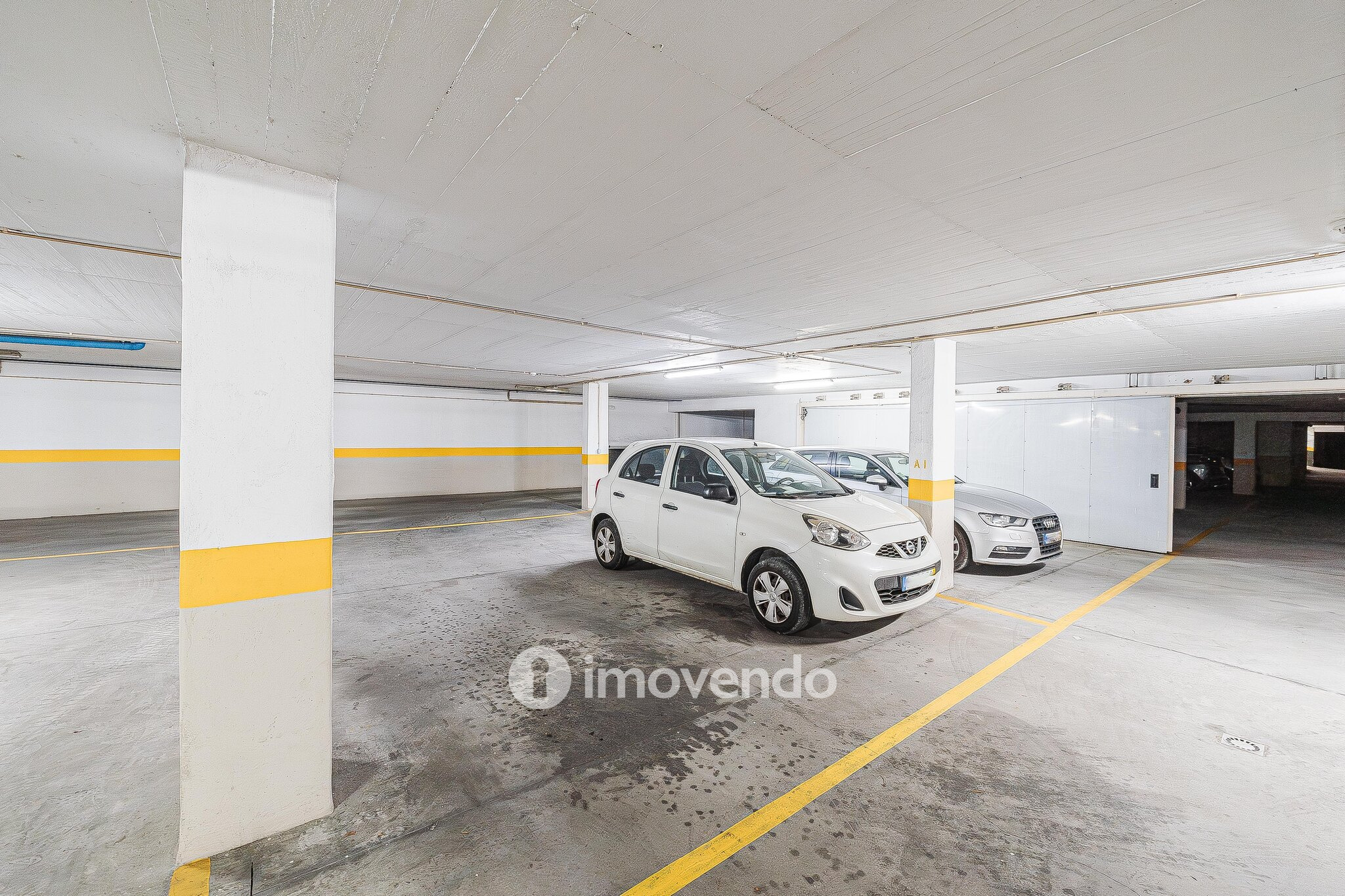 Apartamento T3 com estacionamento, no Condomínio Jardim da Lomba