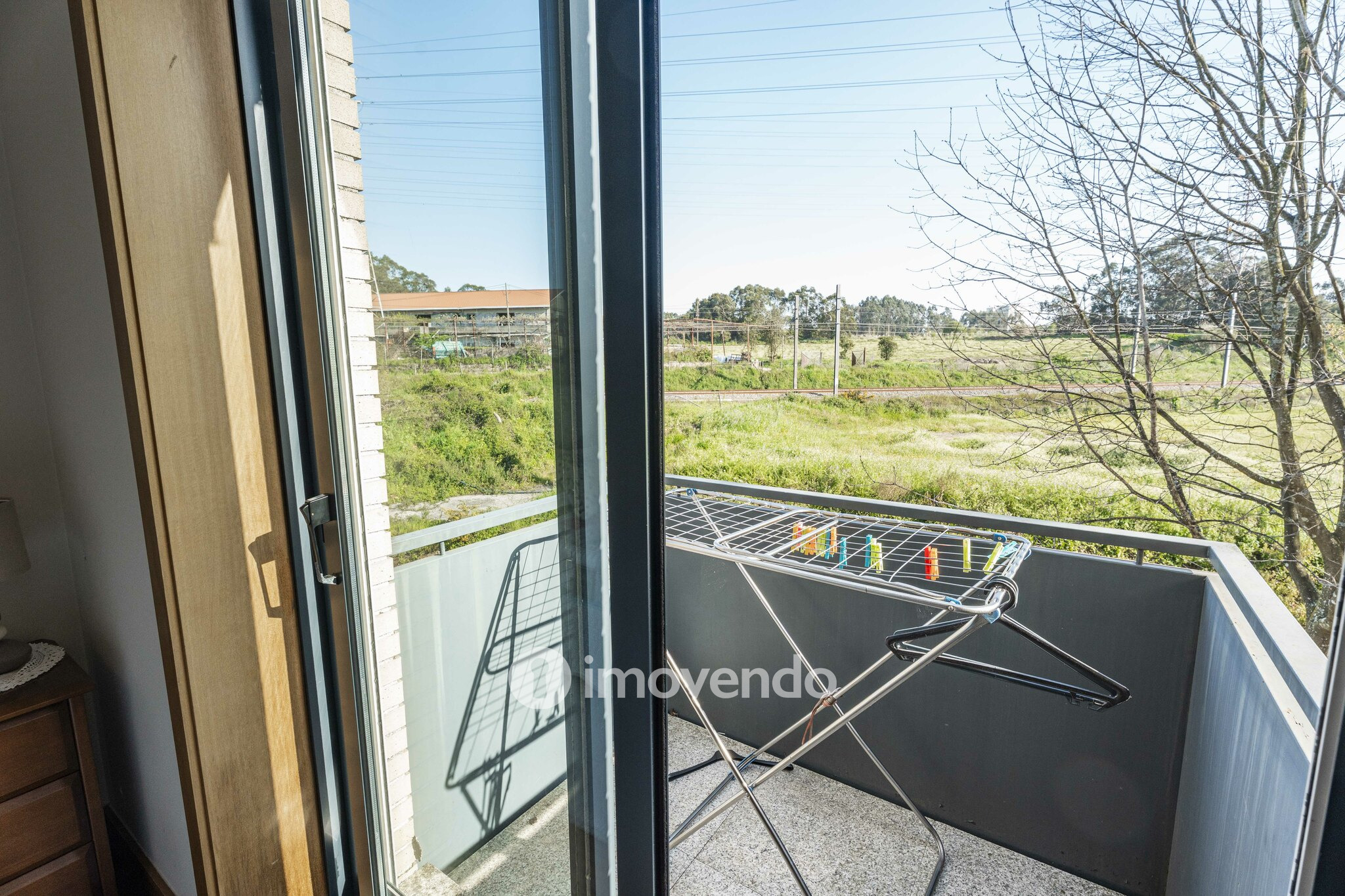 Moradia T3 moderna, com garagem e jardim, em Custóias, Porto