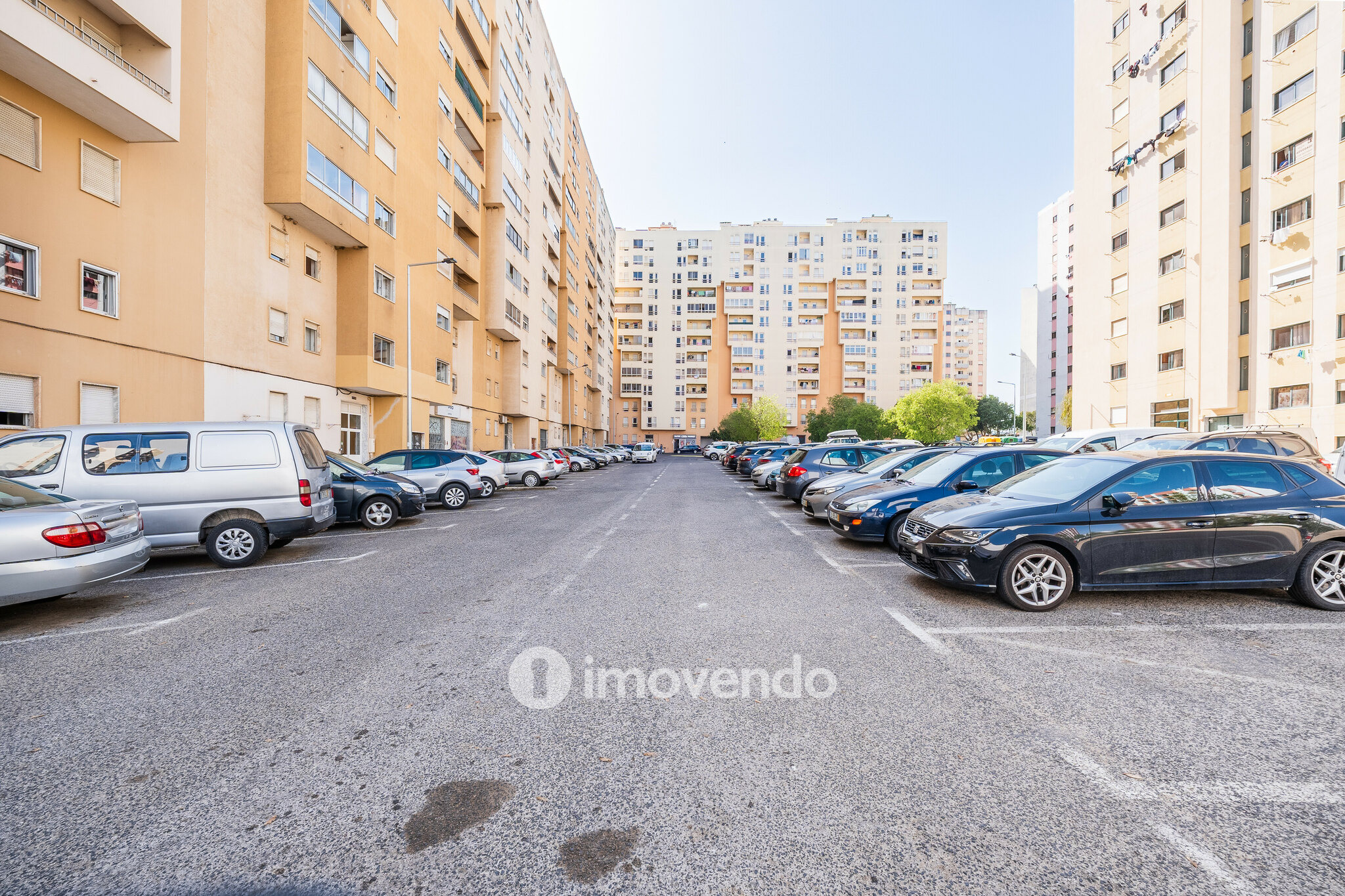 Apartamento T3 com áreas generosas e luz natural, no Carregado