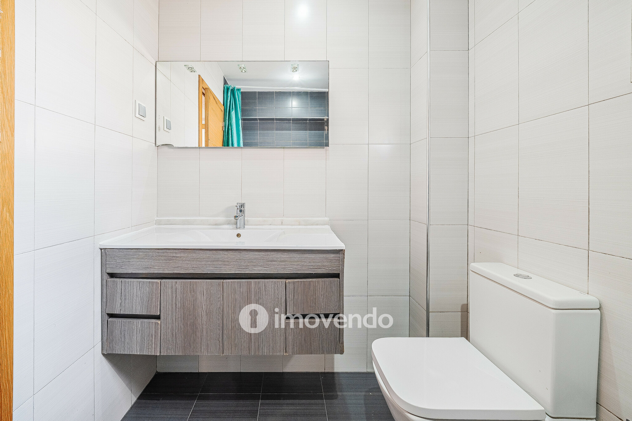 Apartamento T3 com áreas generosas e luz natural, no Carregado