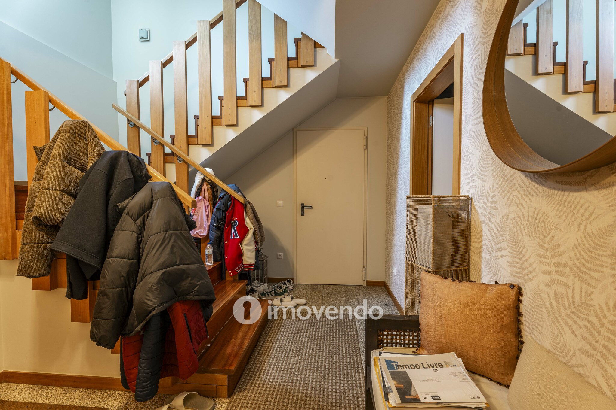 Moradia T3 moderna, com garagem e jardim, em Custóias, Porto