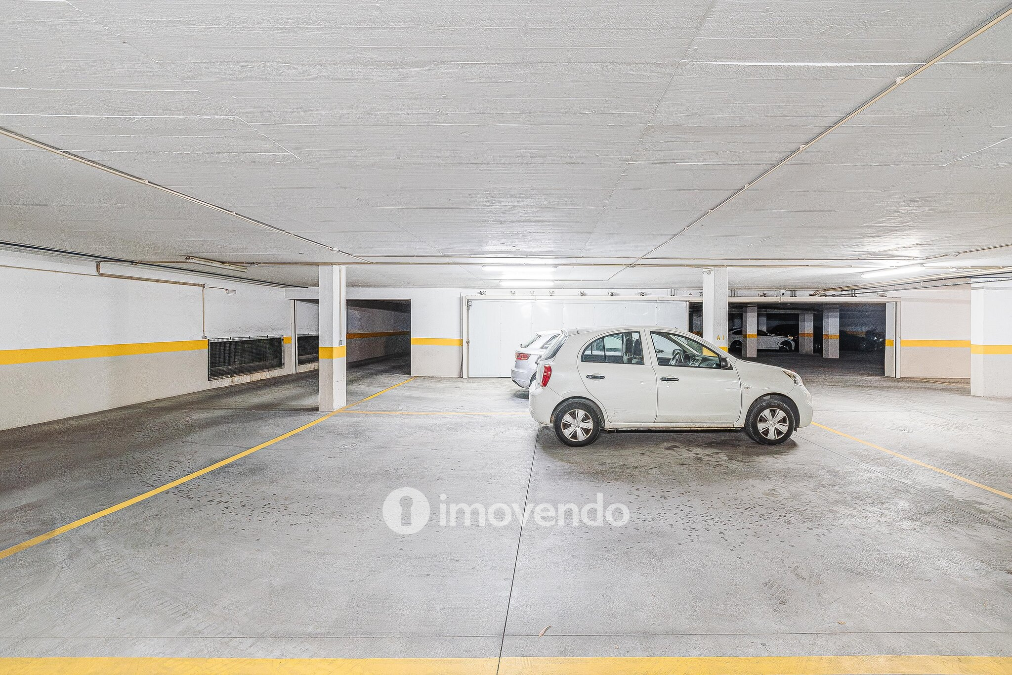 Apartamento T3 com estacionamento, no Condomínio Jardim da Lomba