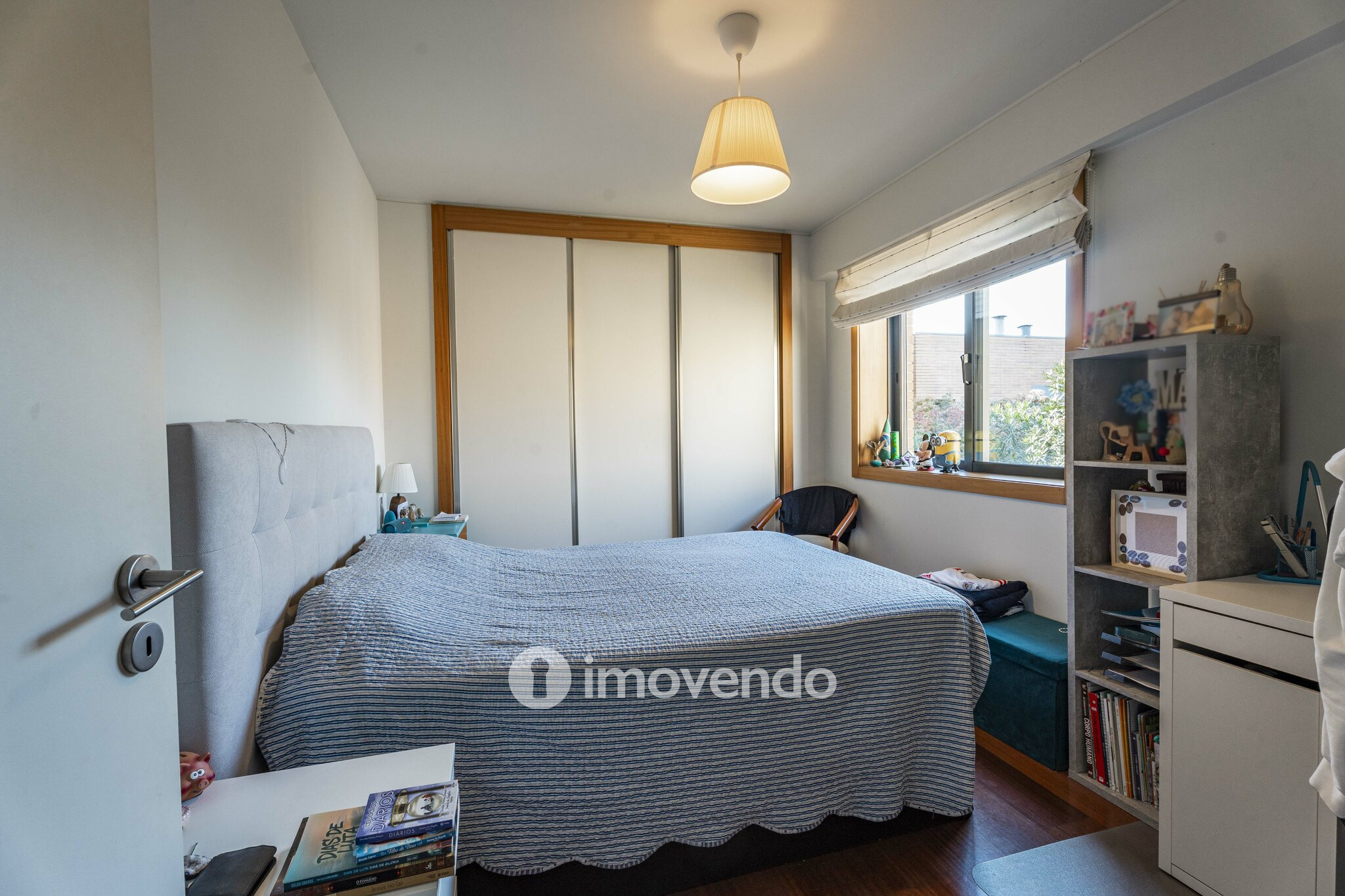 Moradia T3 moderna, com garagem e jardim, em Custóias, Porto