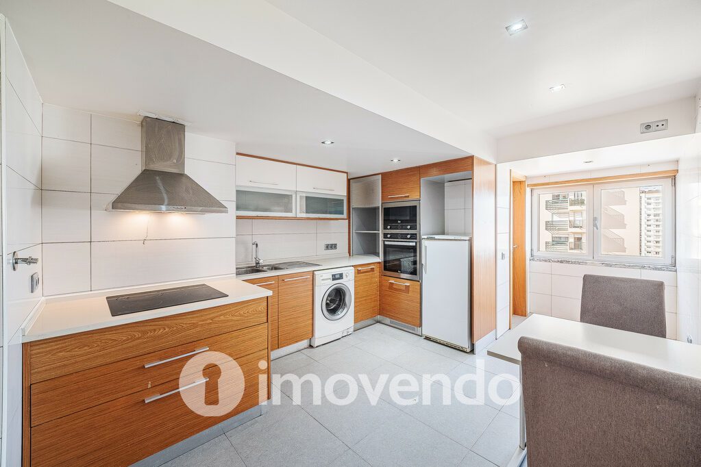 Apartamento T3 em Alenquer, Alenquer com 125 m<sup>2</sup> por 290.000