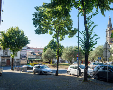 Moradia T1, renovada e mobilada, no centro de Guimarães