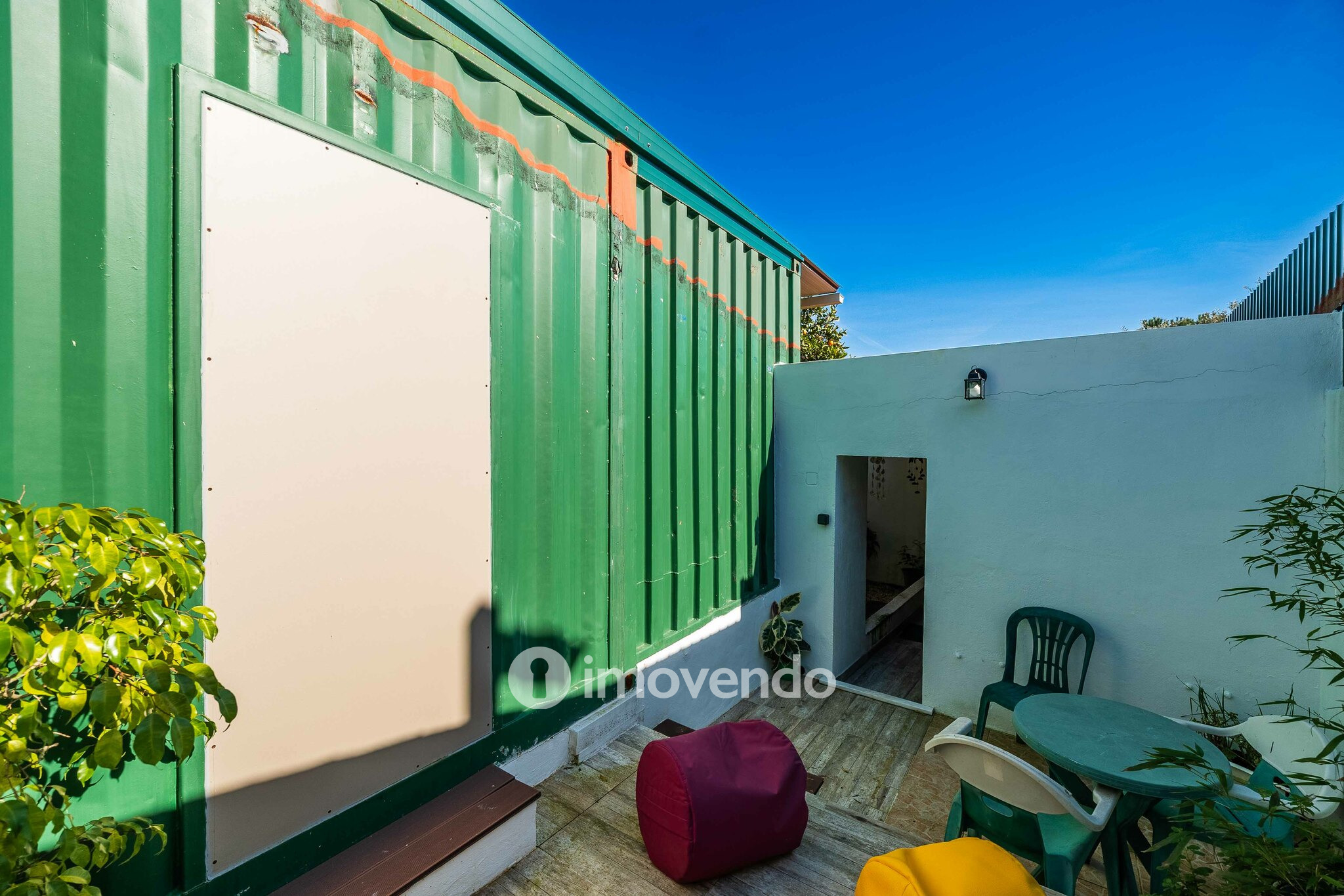 Moradia T3 mais Anexo T1 e Anexo T0 independentes, em Barcarena