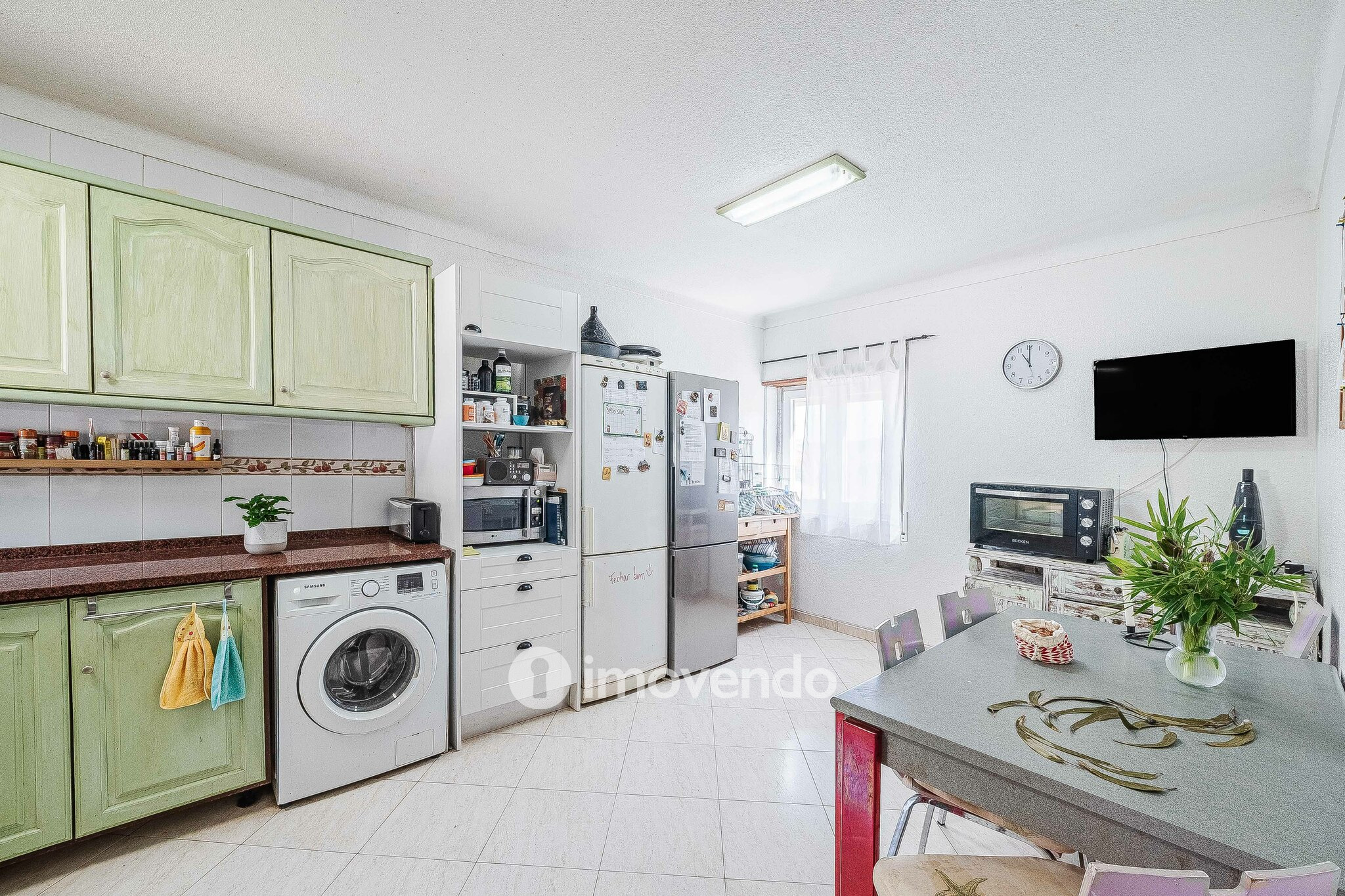 Moradia T3 mais Anexo T1 e Anexo T0 independentes, em Barcarena