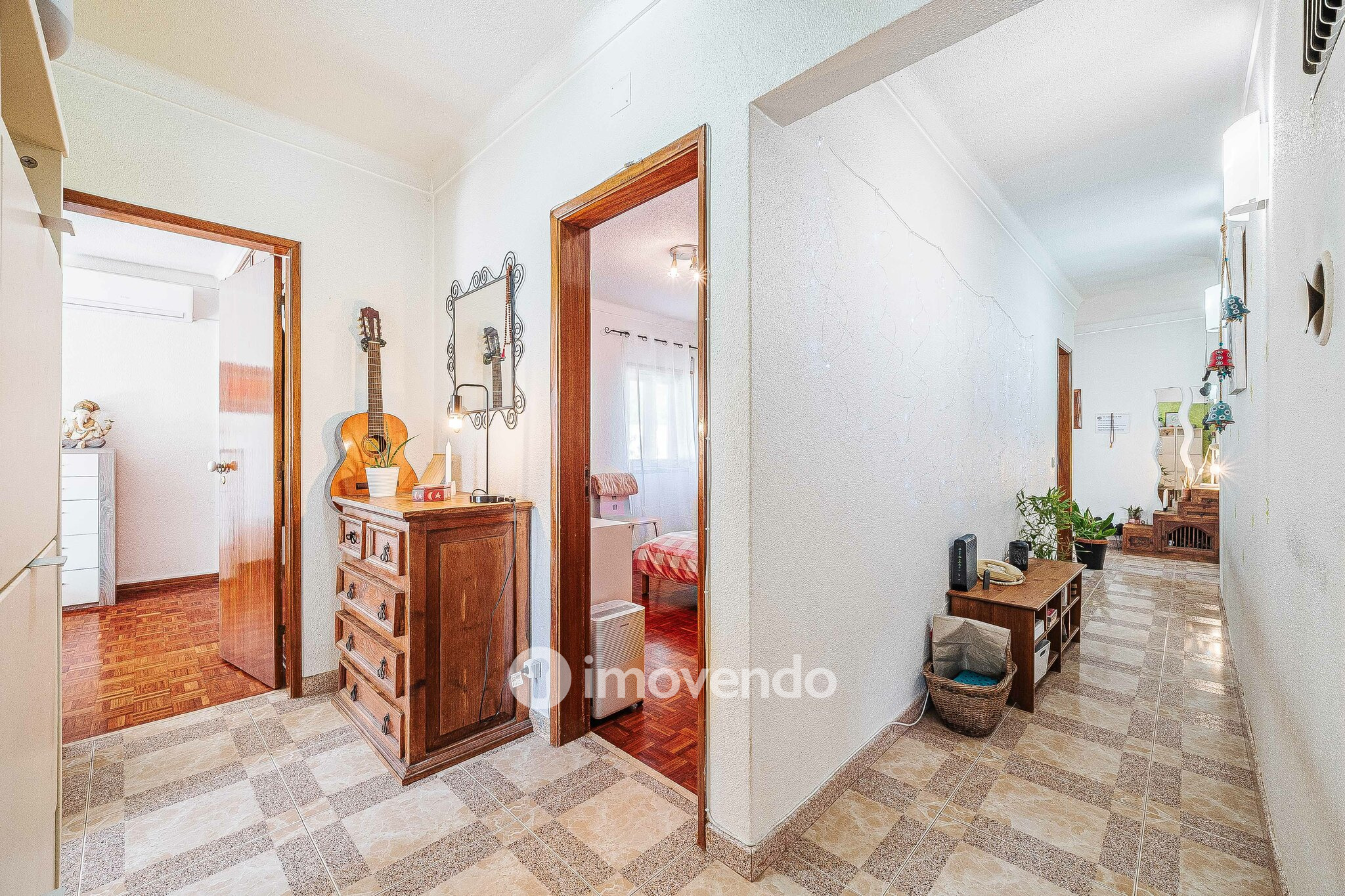 Moradia T3 mais Anexo T1 e Anexo T0 independentes, em Barcarena