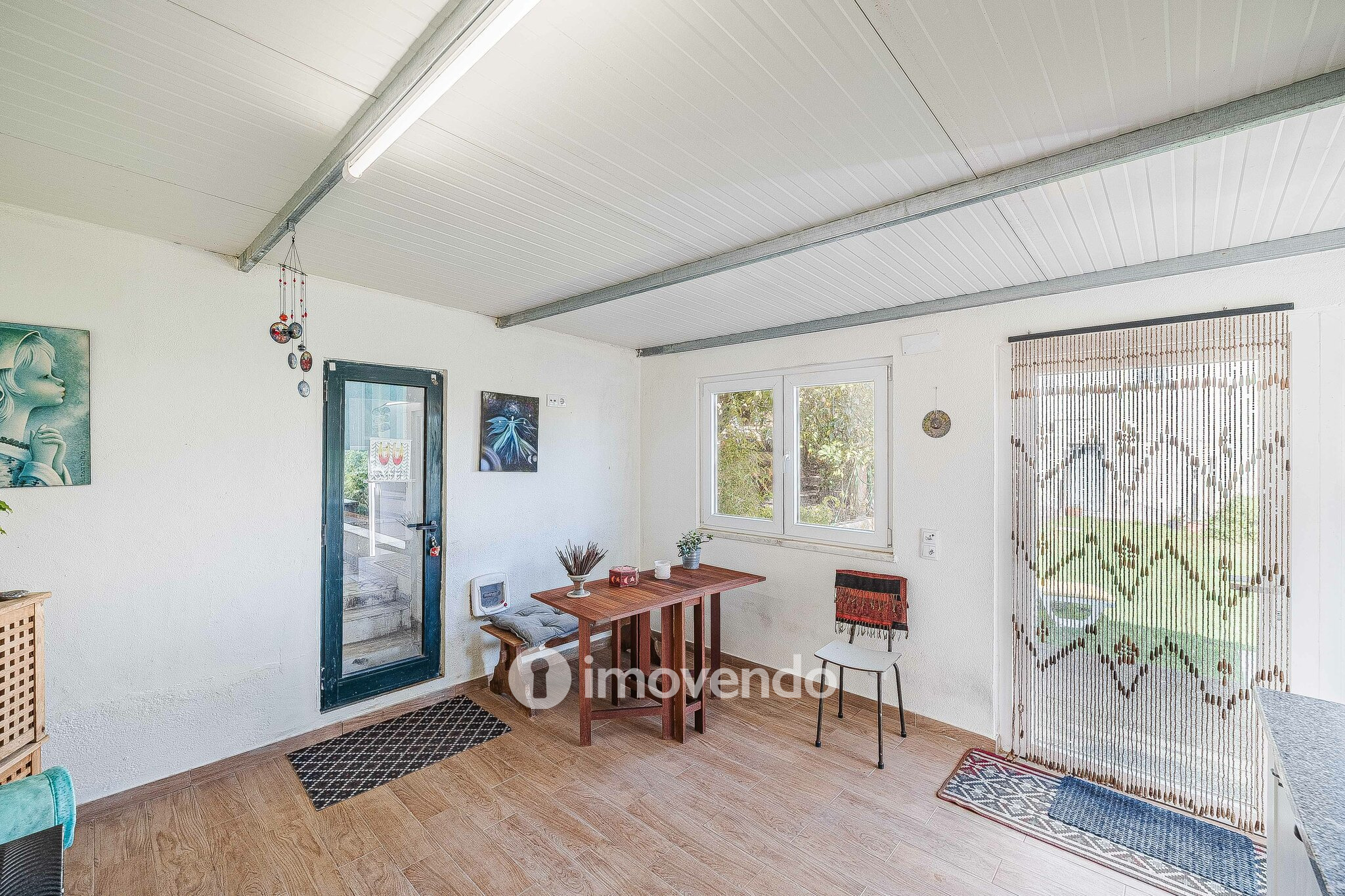 Moradia T3 mais Anexo T1 e Anexo T0 independentes, em Barcarena