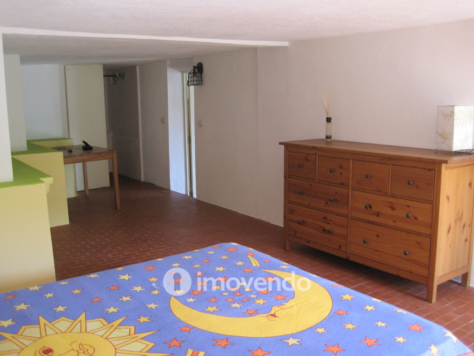 Moradia T3 mais Anexo T1 e Anexo T0 independentes, em Barcarena