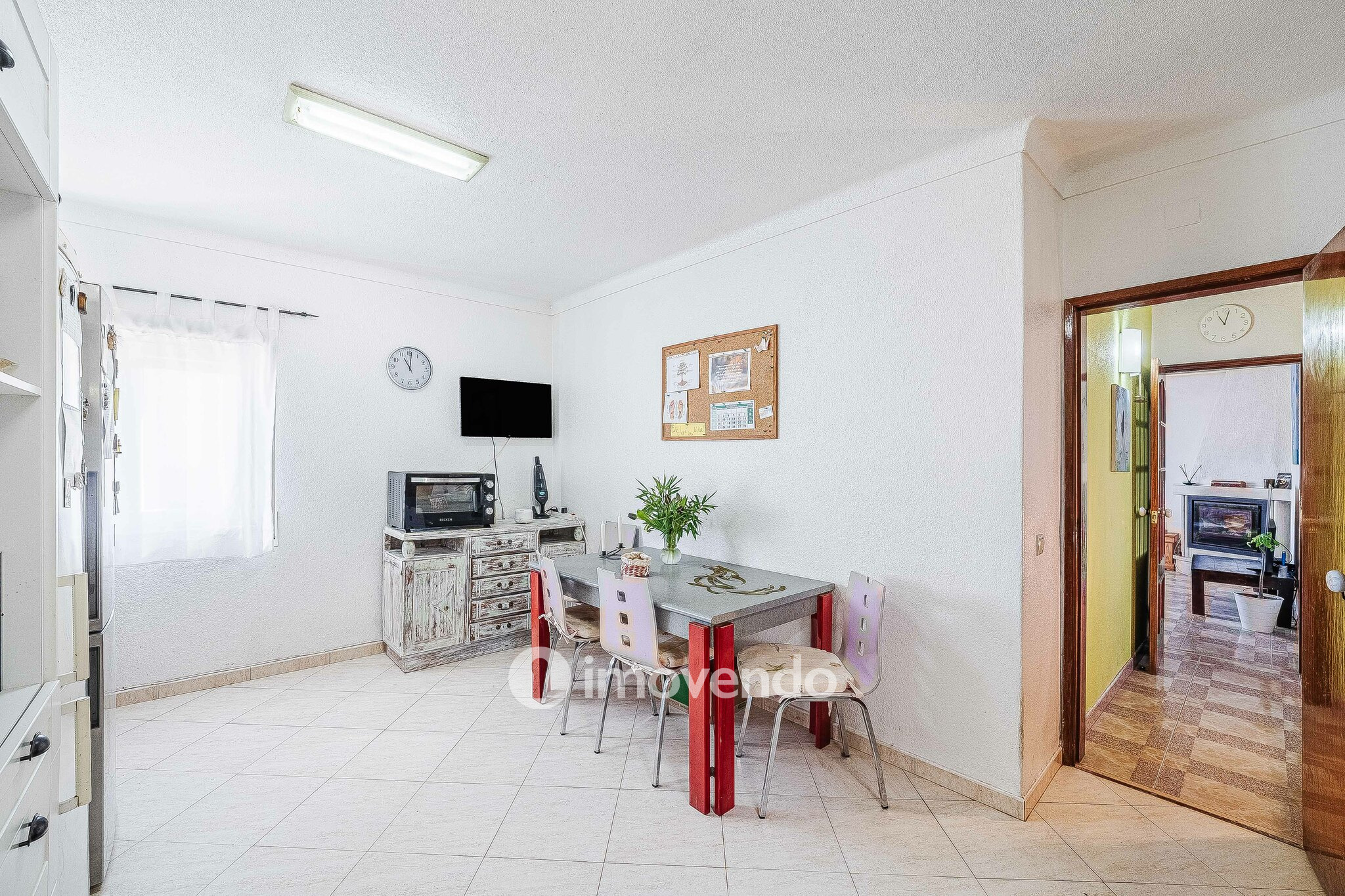 Moradia T3 mais Anexo T1 e Anexo T0 independentes, em Barcarena