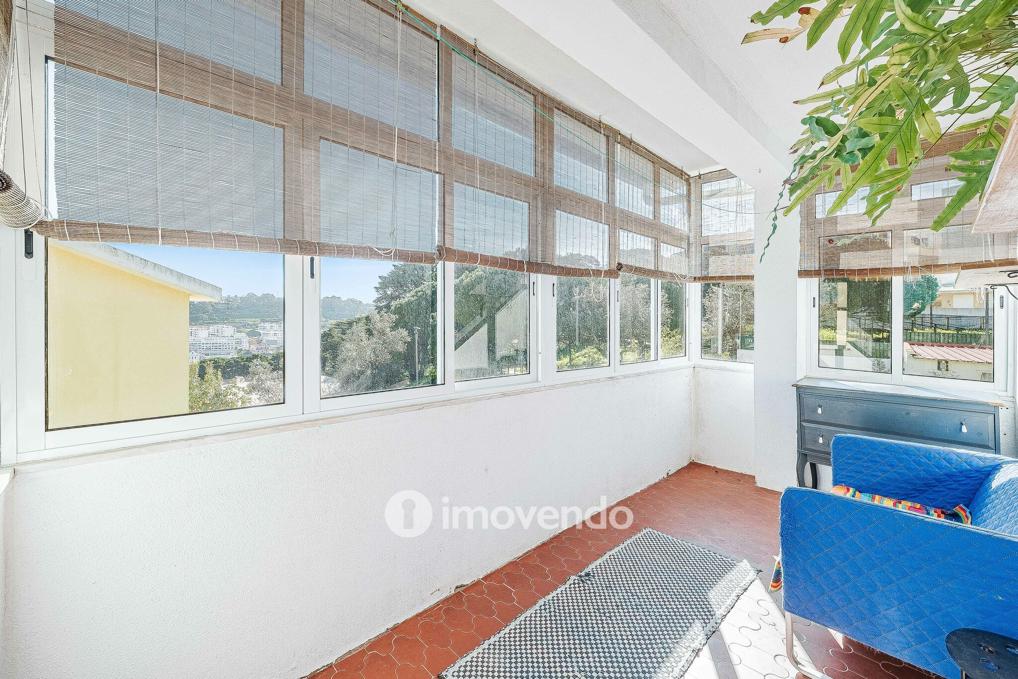 Moradia T3 mais Anexo T1 e Anexo T0 independentes, em Barcarena