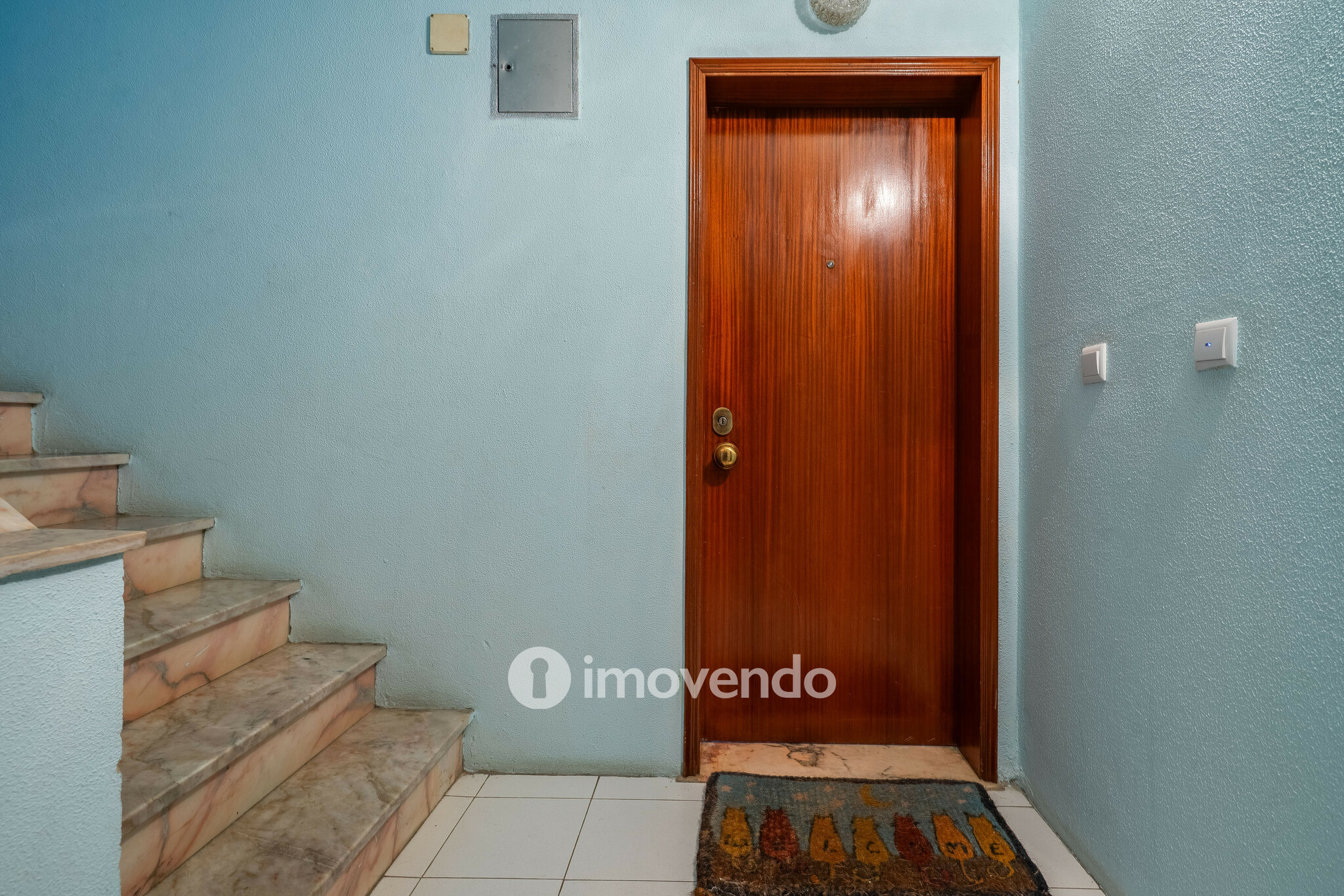 Apartamento T2 com arrecadação, na Quinta do Conde