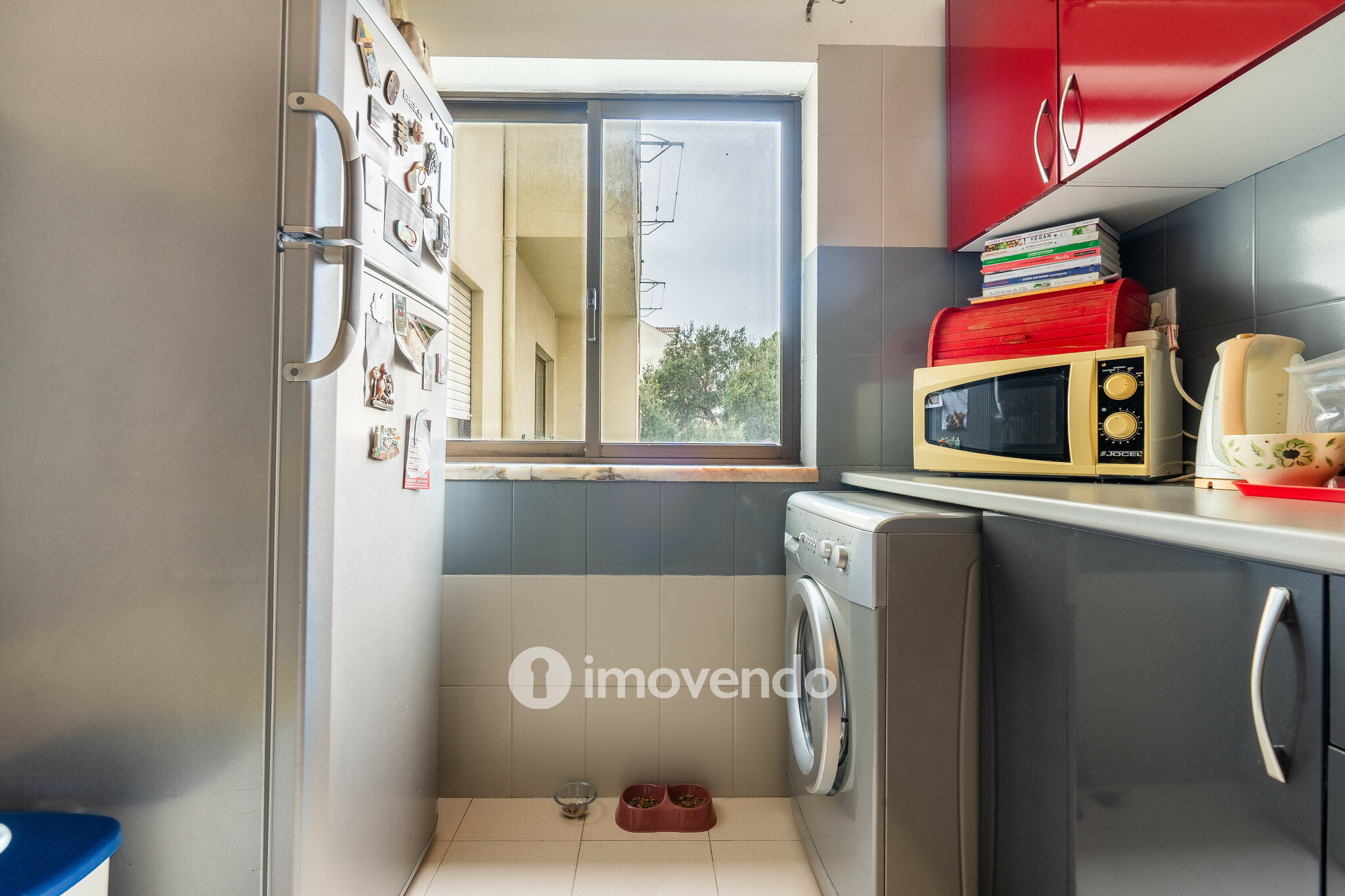 Apartamento T2 com arrecadação, na Quinta do Conde