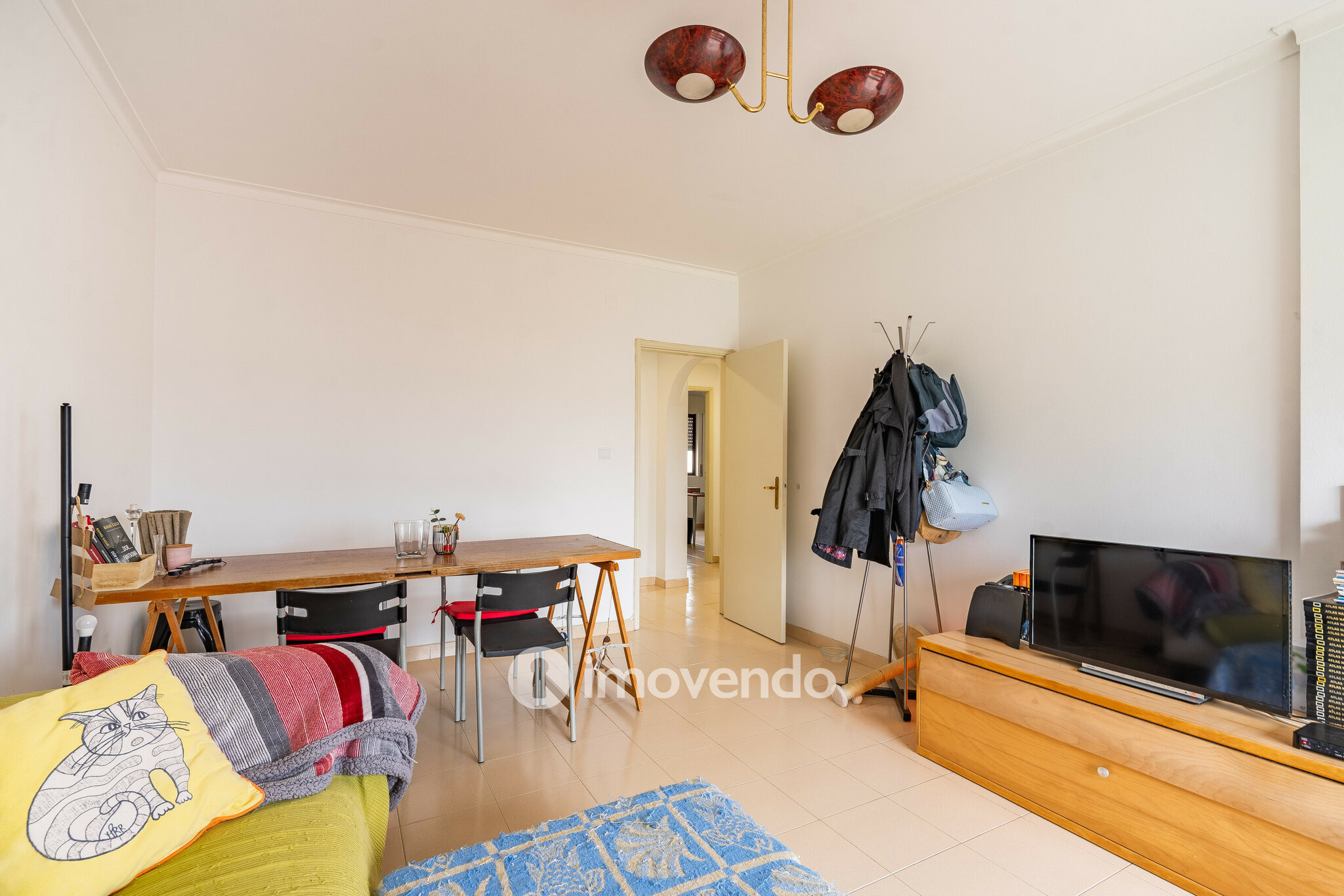 Apartamento T2 com arrecadação, na Quinta do Conde