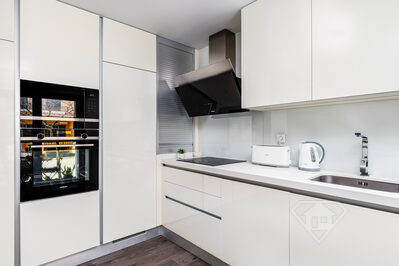 Apartamento T3 exclusivo, com garagem e cozinha equipada, em Alcochete