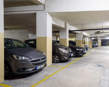 Apartamento T2, com estacionamento e arrecadação, em Rio Tinto