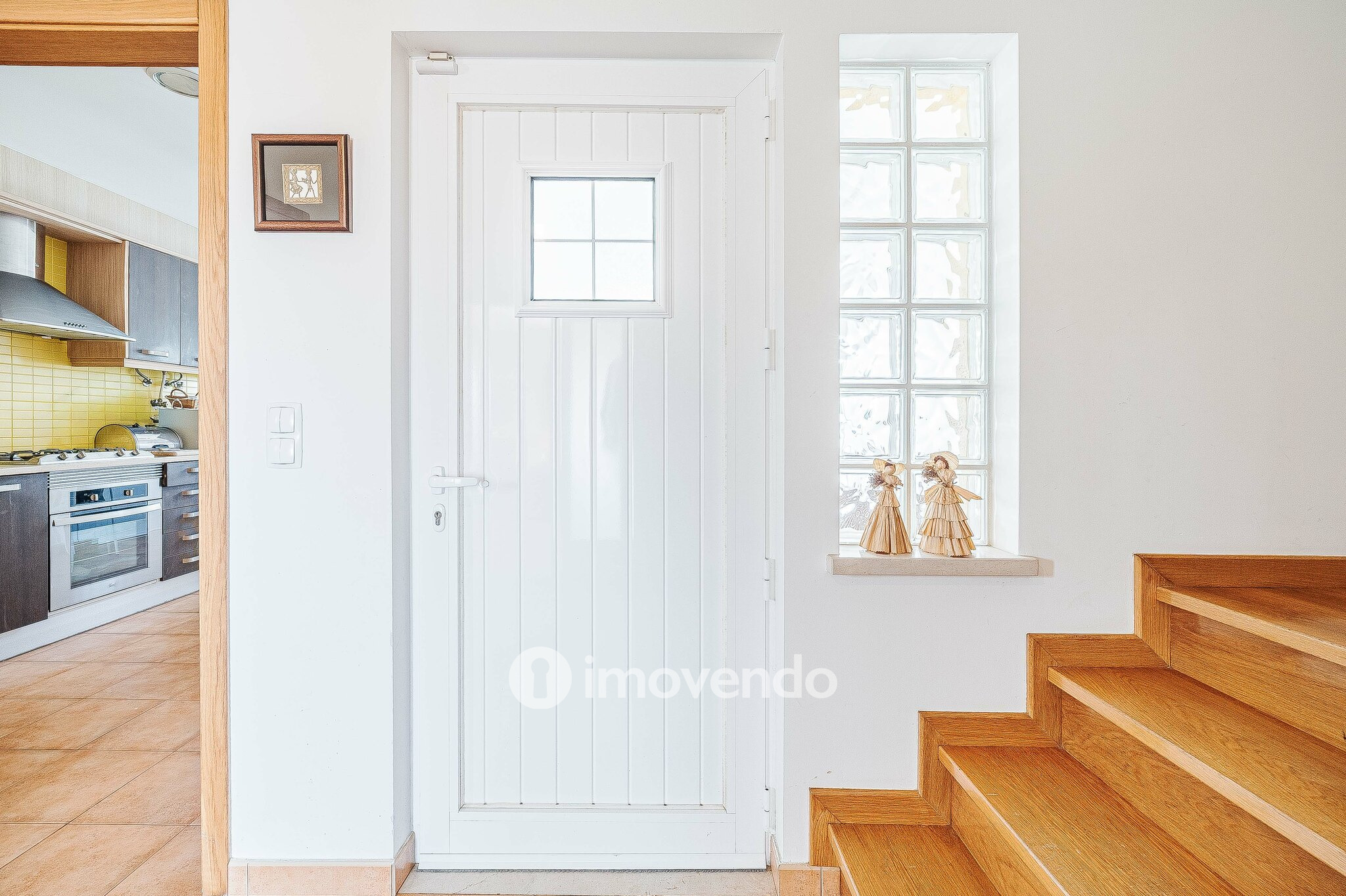 Moradia T4+2 cuidada, com jardim e terraço, em Sesimbra