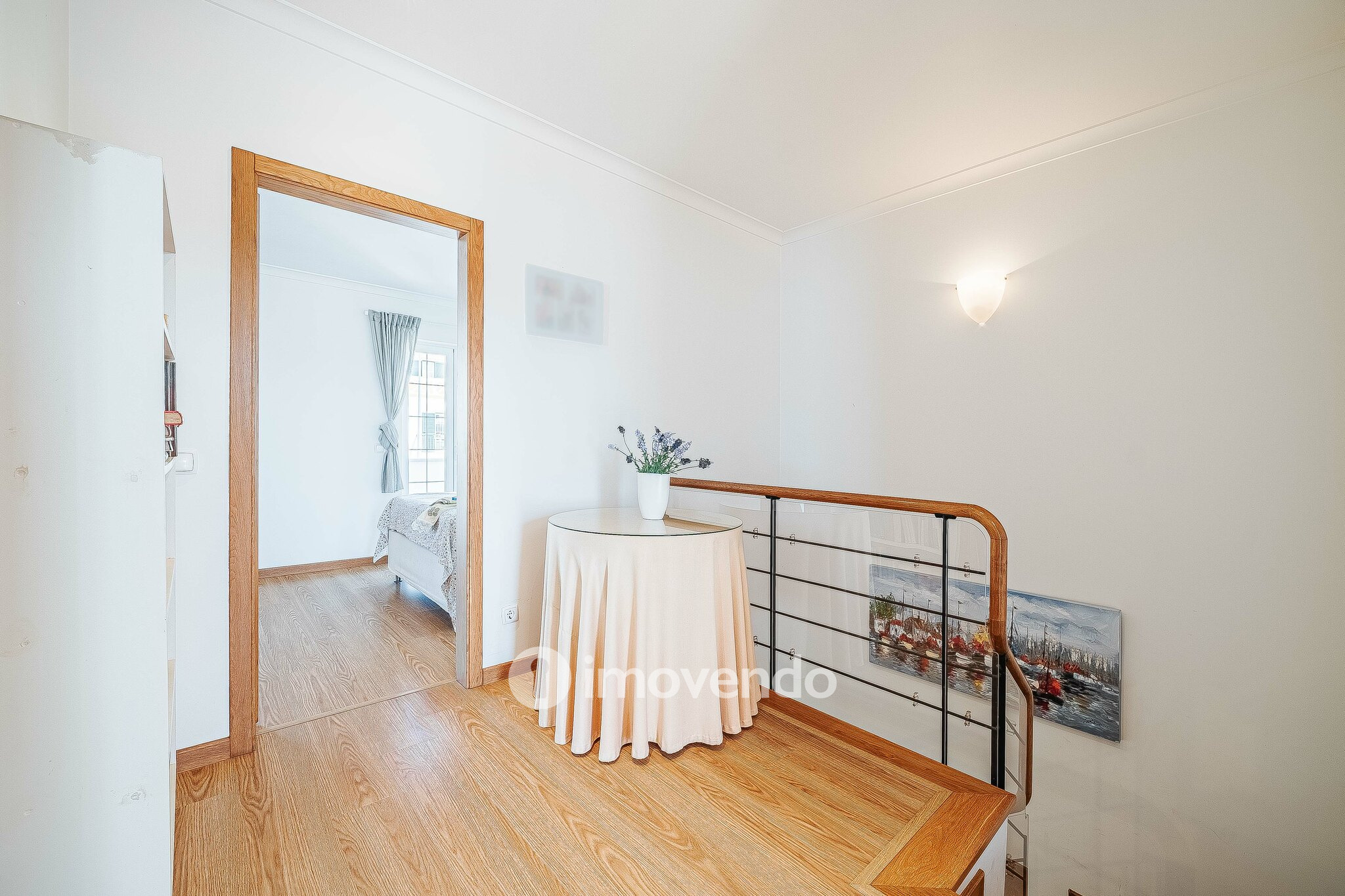 Moradia T4+2 cuidada, com jardim e terraço, em Sesimbra