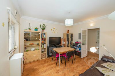 Apartamento T2 com varanda,  próximo da Fonte Luminosa da Alameda
