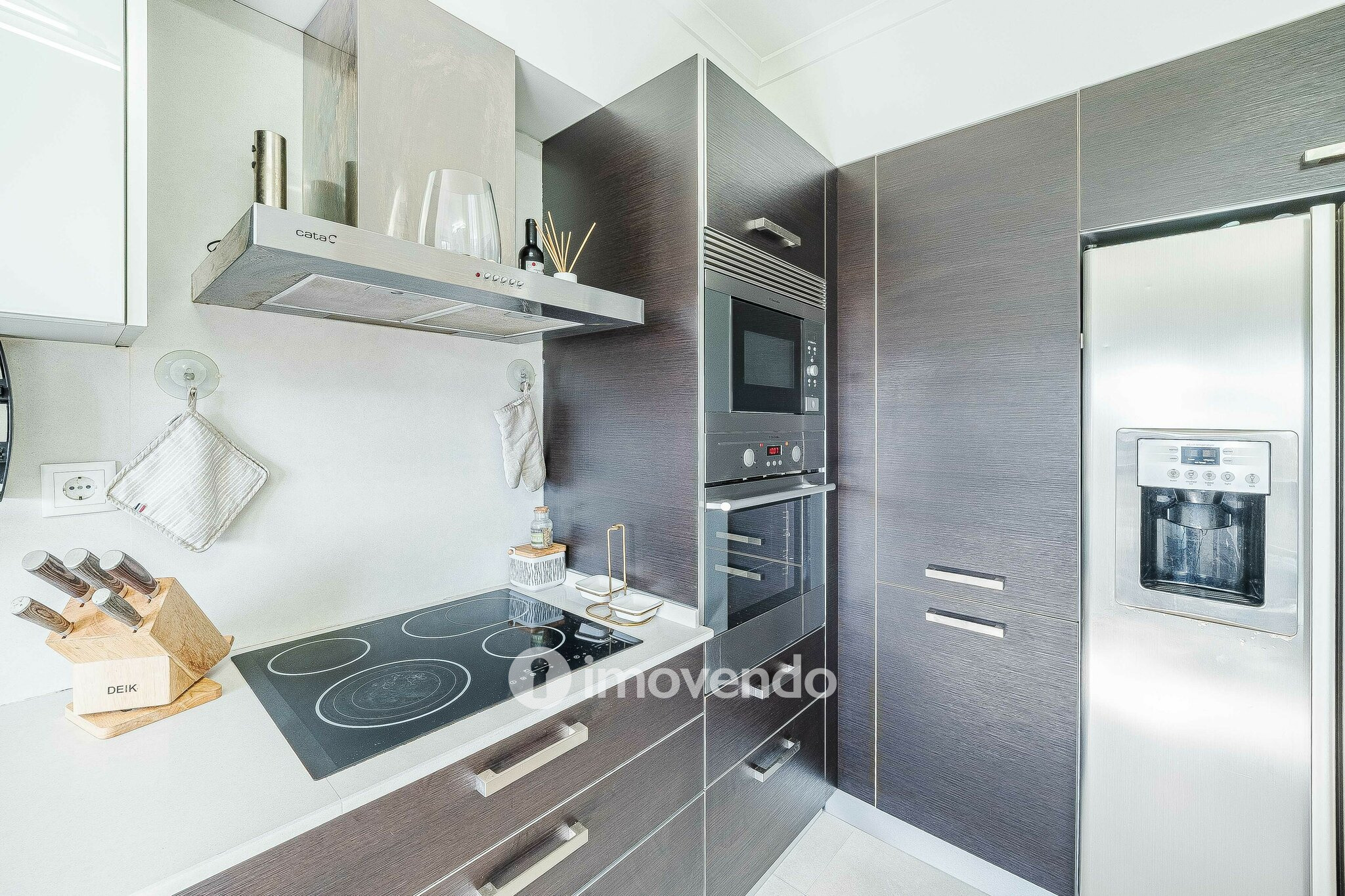 Apartamento T4 Duplex, com estacionamento e arrecadação, no Barreiro